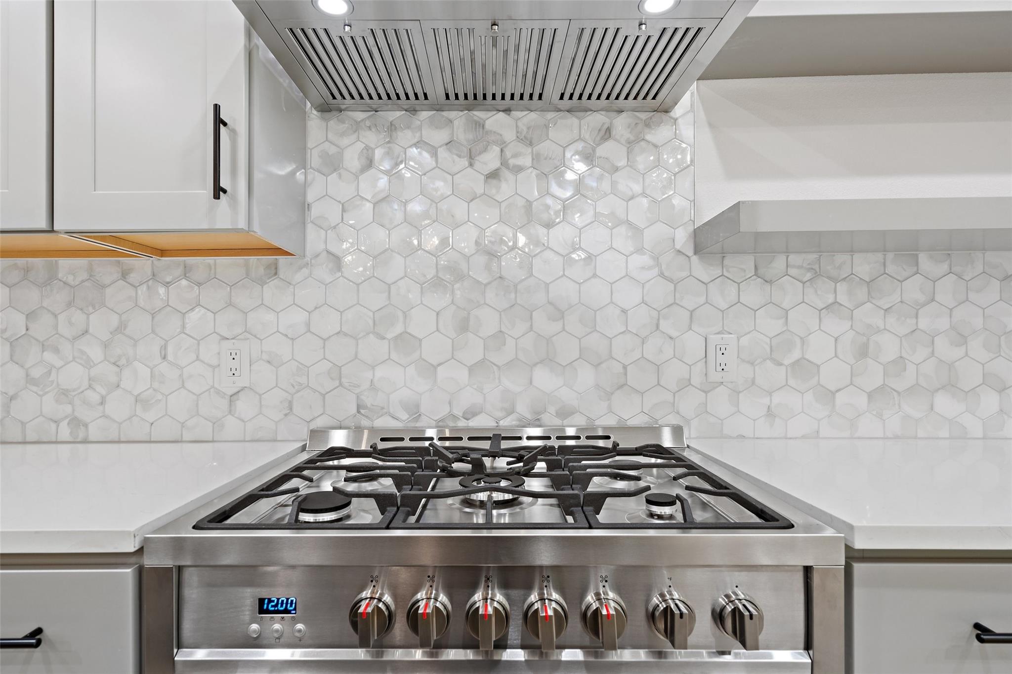 5109 Stone Gate Dr # 2, Austin, TX 78721