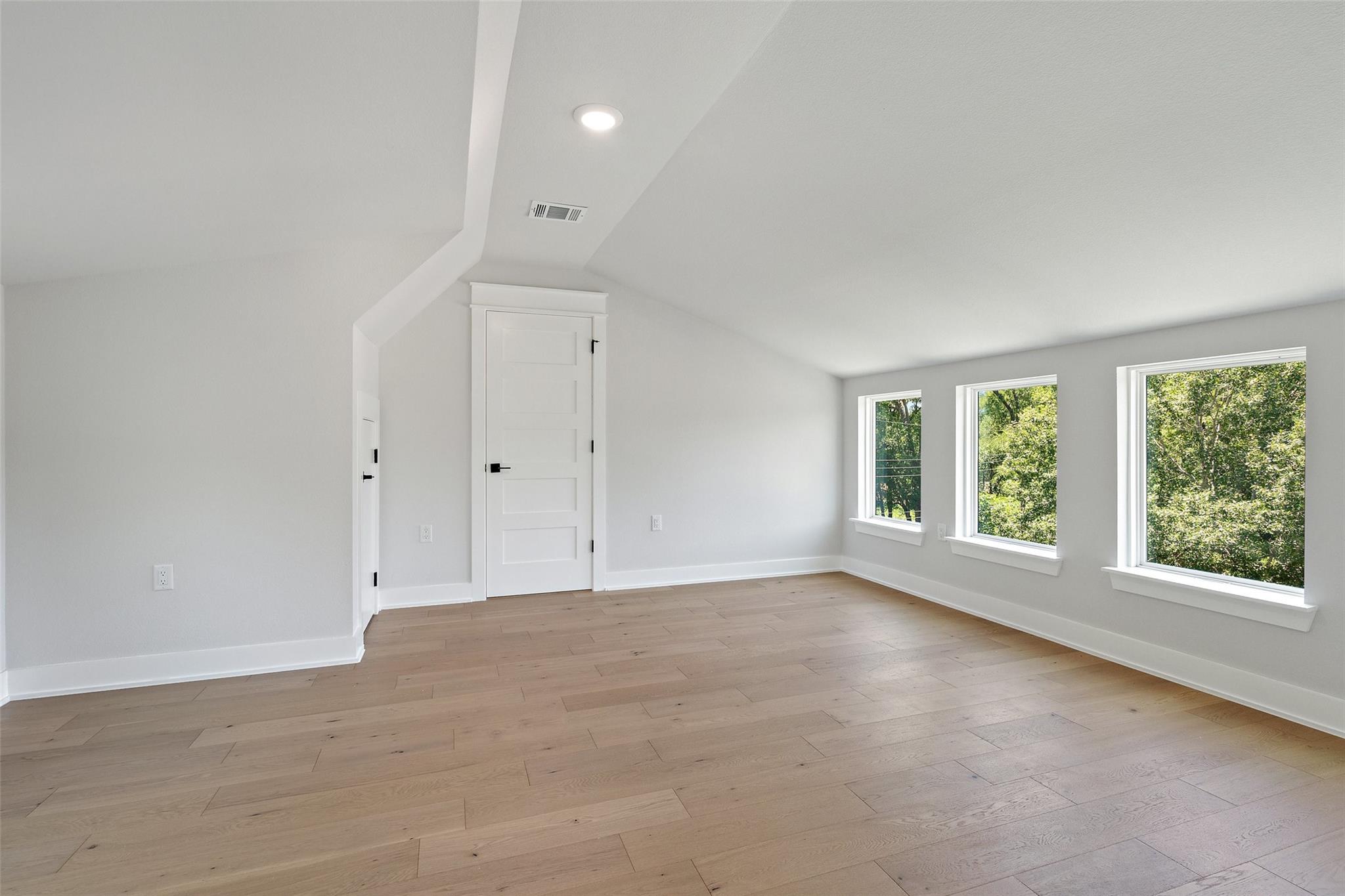 5109 Stone Gate Dr # 2, Austin, TX 78721