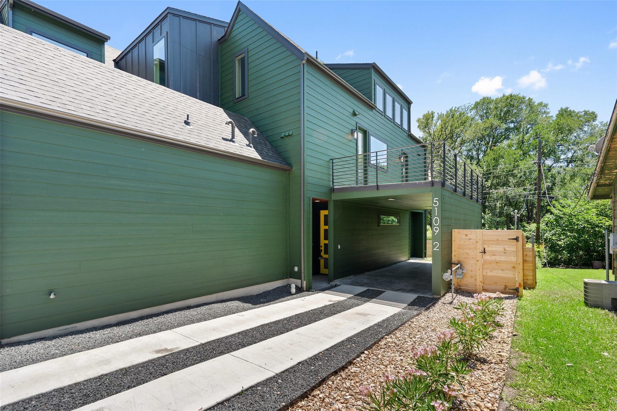 5109 Stone Gate Dr # 2, Austin, TX 78721