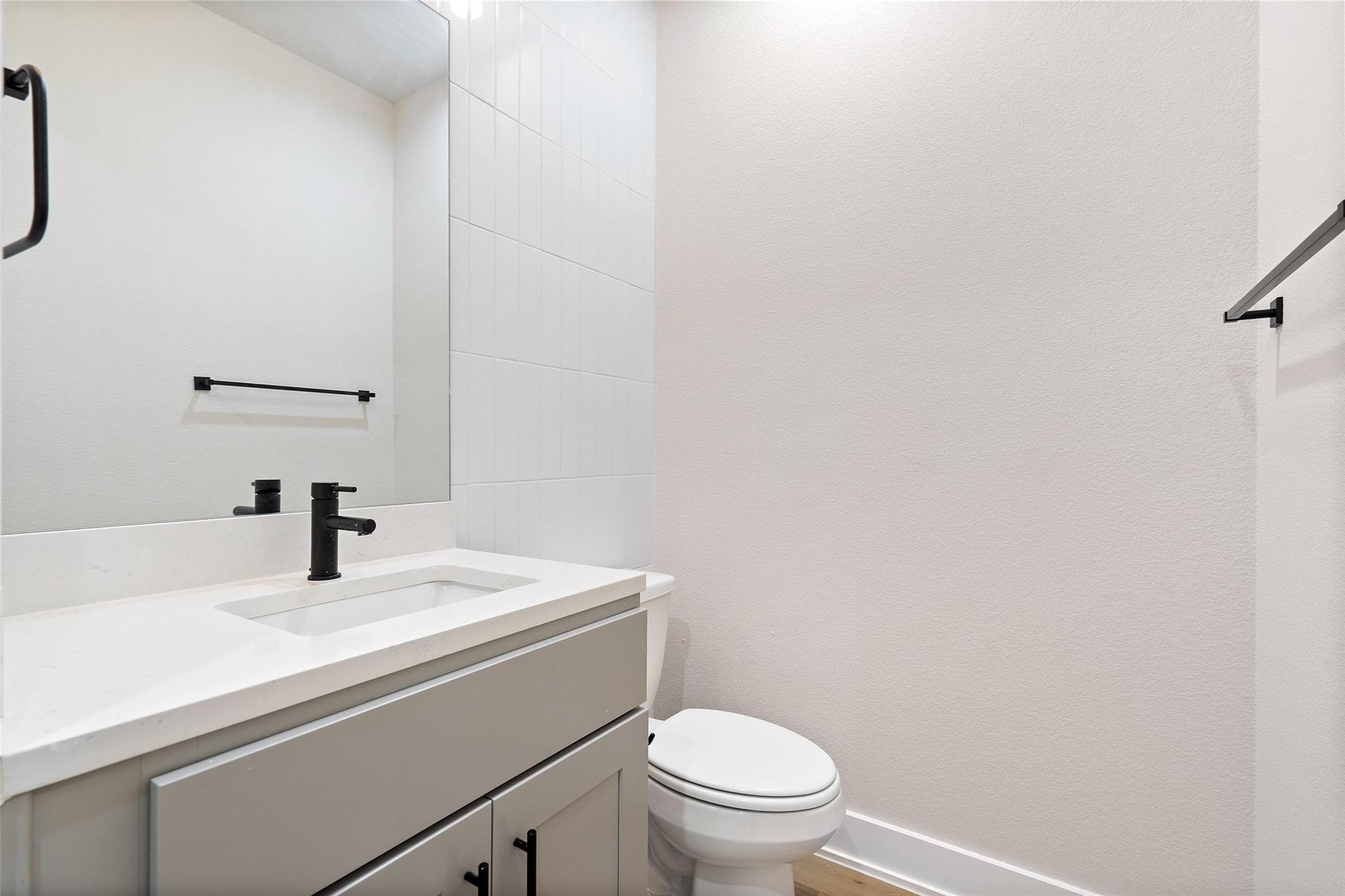 5109 Stone Gate Dr # 2, Austin, TX 78721