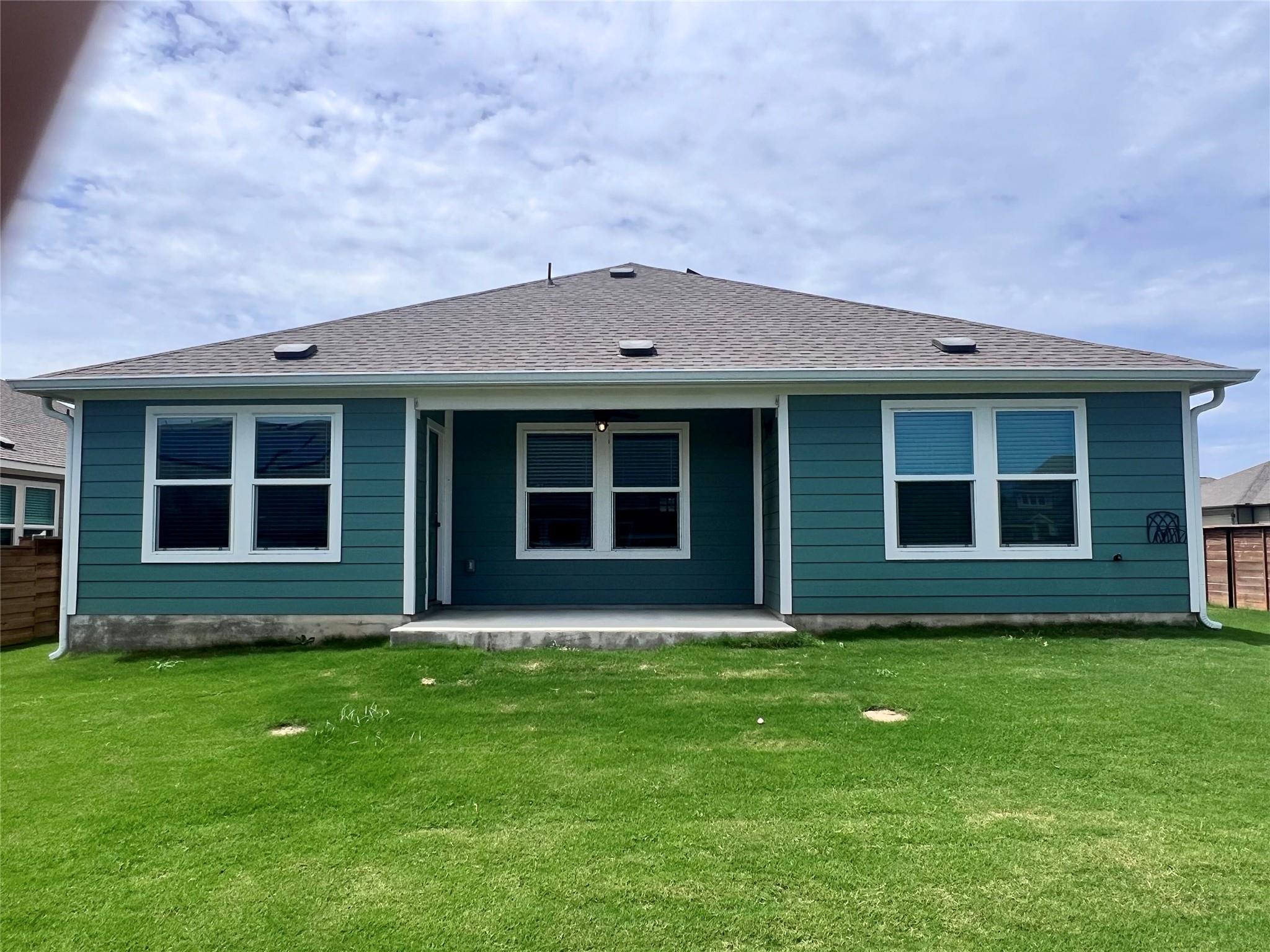 160 Santiago, Kyle, TX 78640