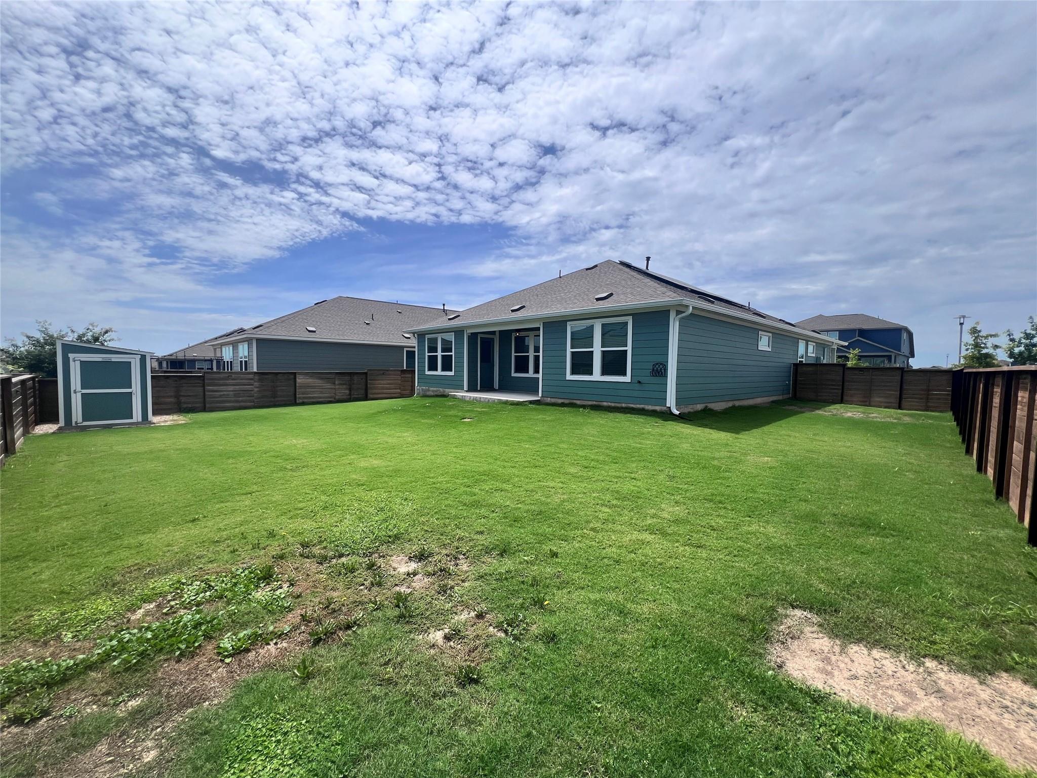 160 Santiago, Kyle, TX 78640