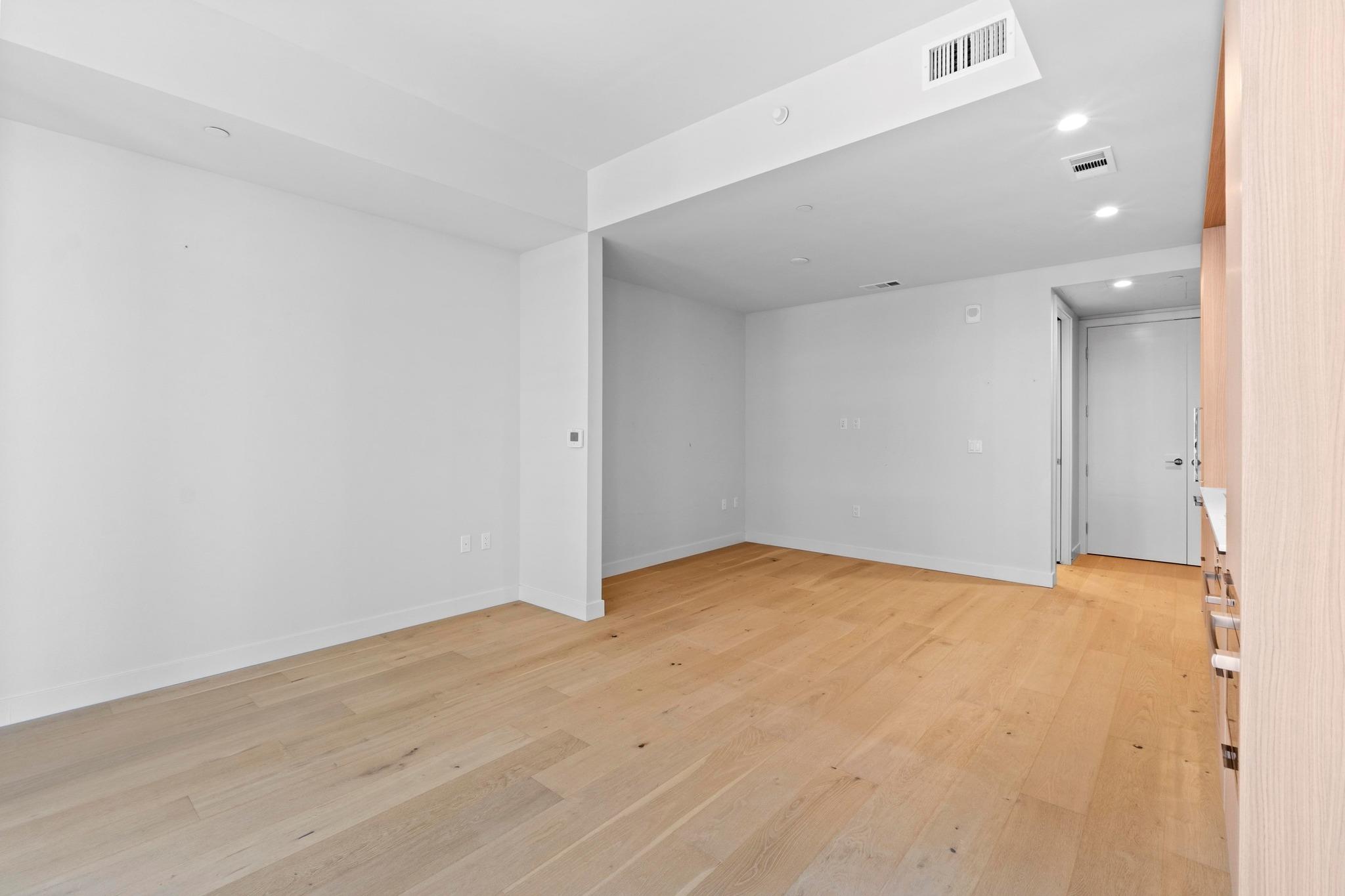 44 East Ave # 2106, Austin, TX 78701