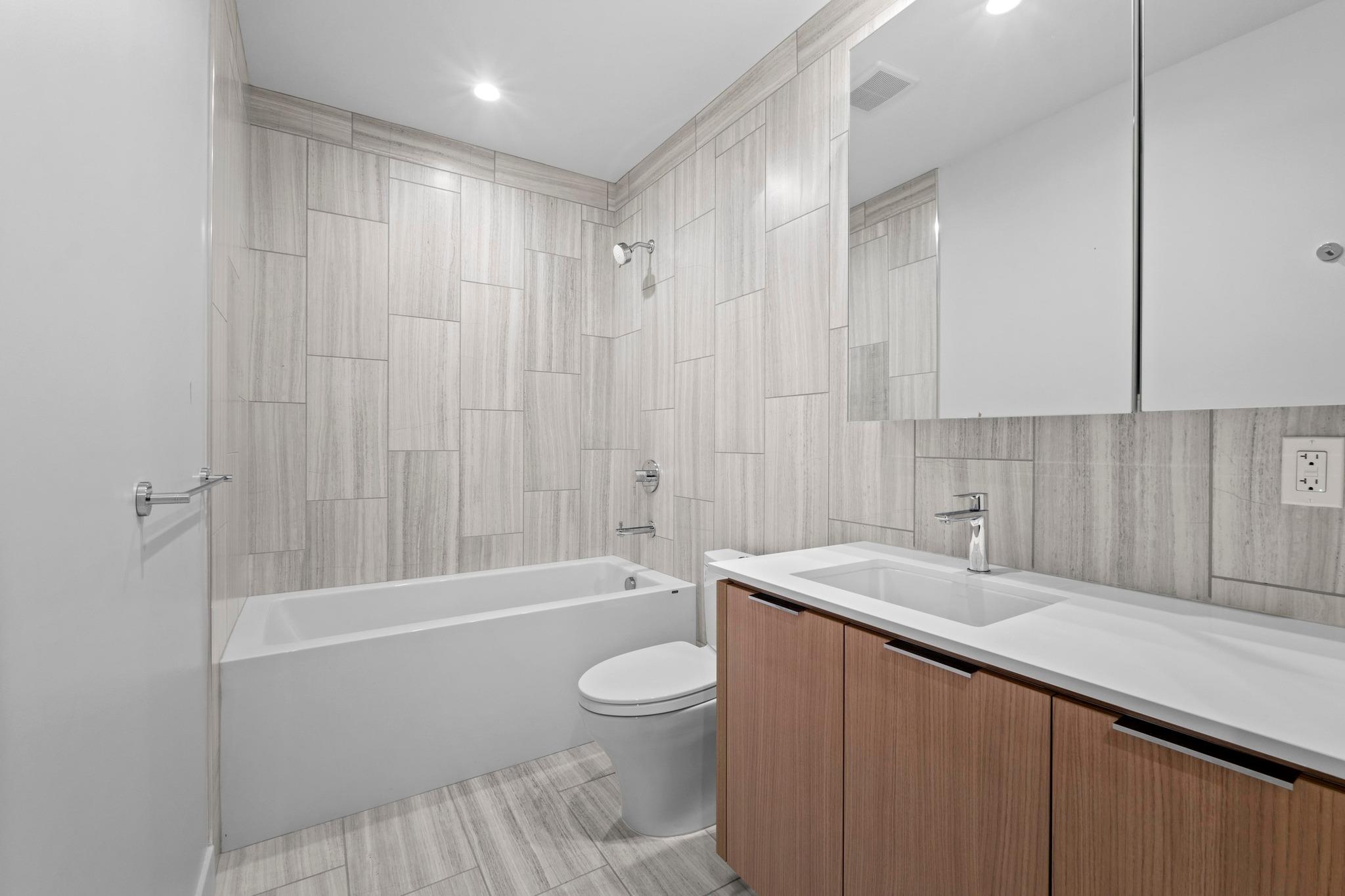 44 East Ave # 2106, Austin, TX 78701