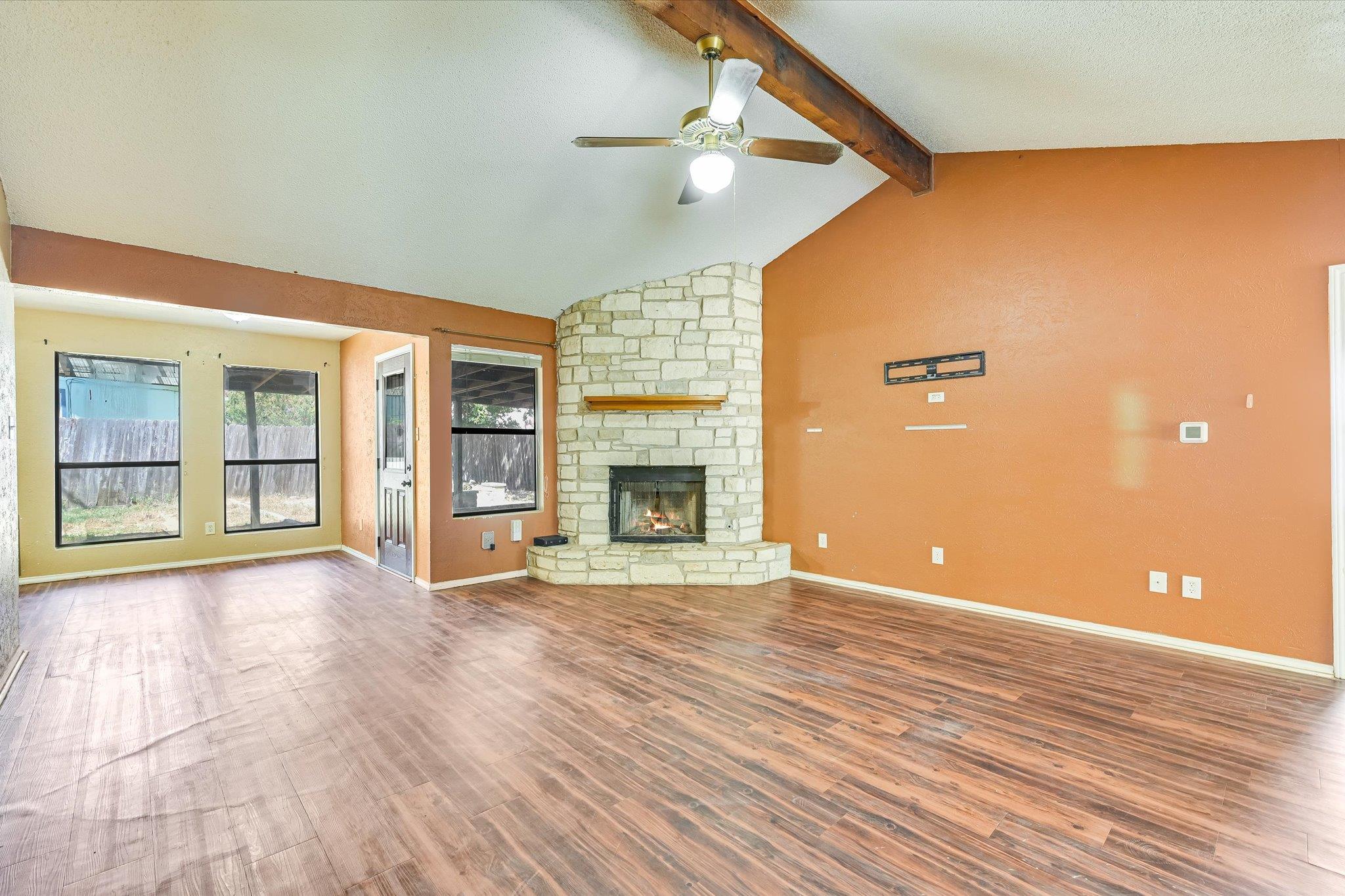 1800 Tamra Ct, Round Rock, TX 78681