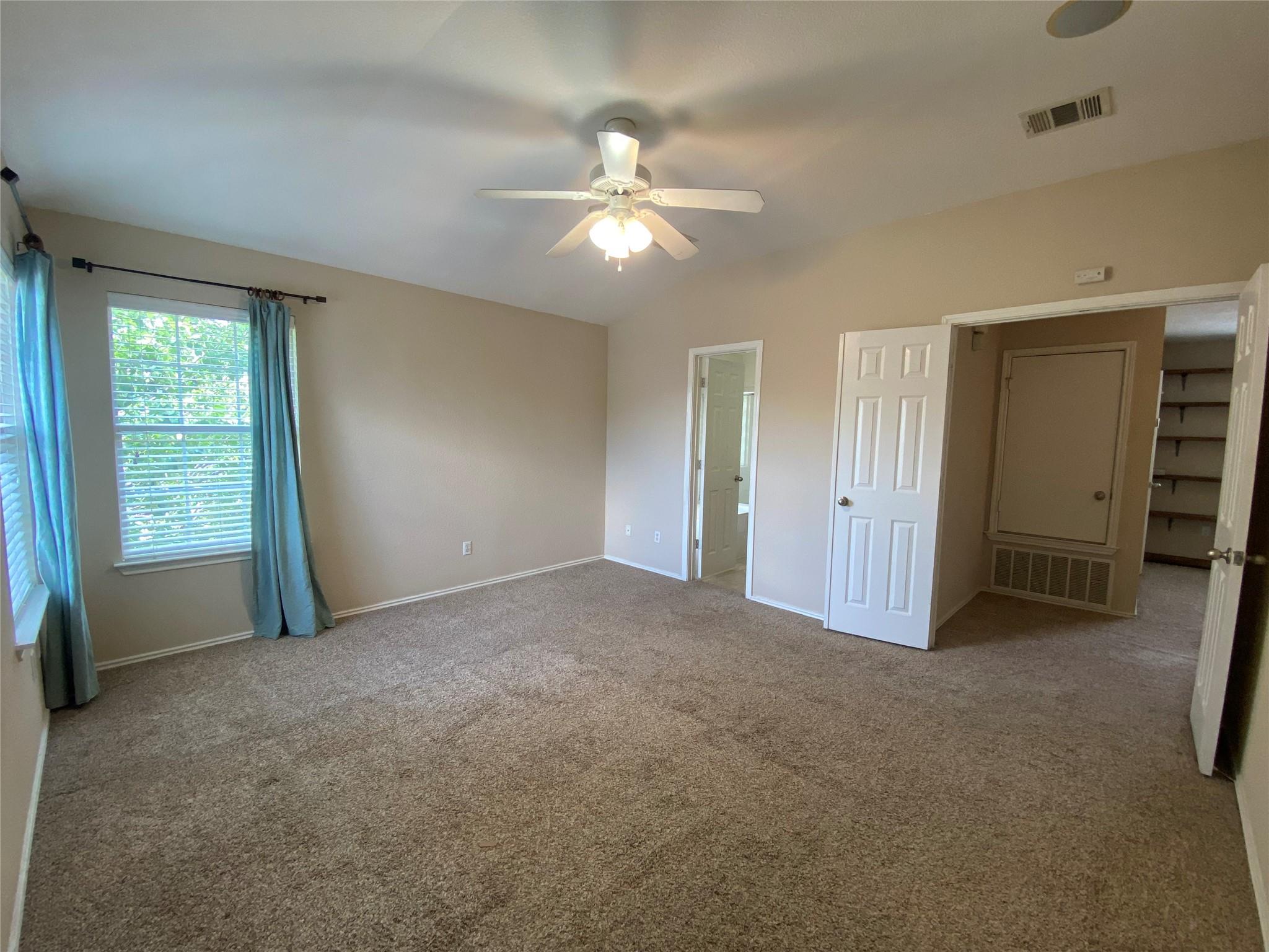 2000 Golden Sunrise Ln, Pflugerville, TX 78660