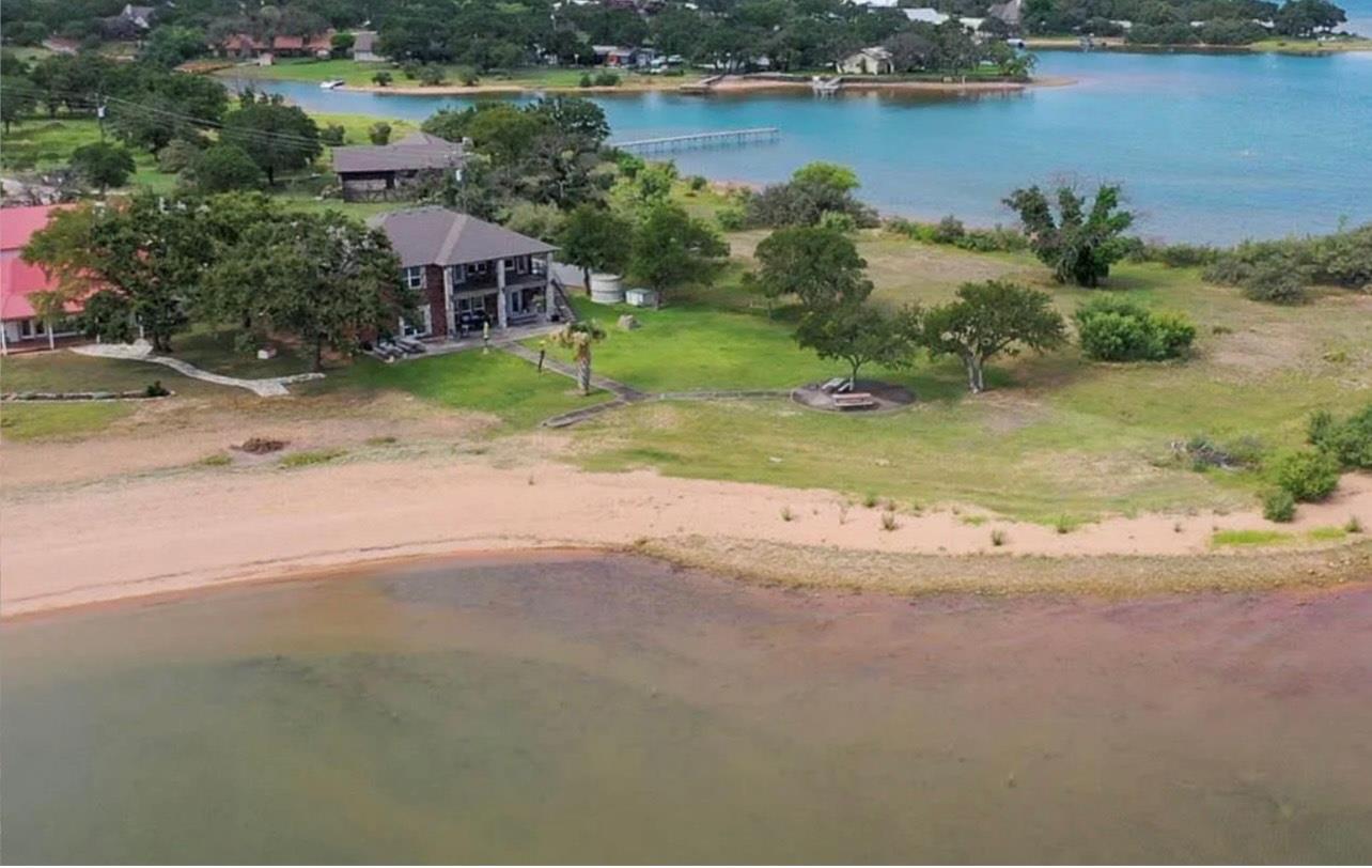 210 Lariat Lane, Burnet, TX 78611