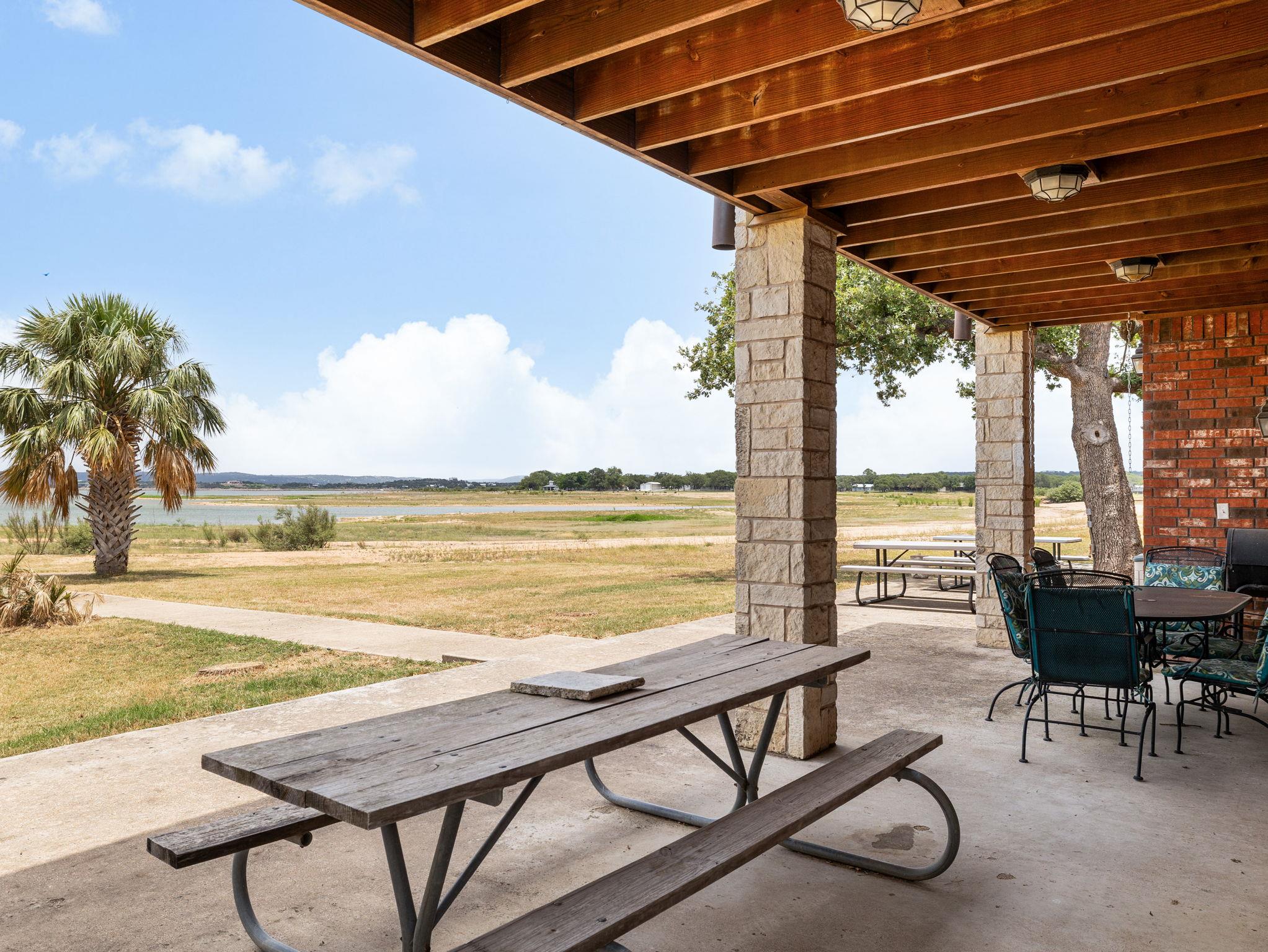 210 Lariat Lane, Burnet, TX 78611