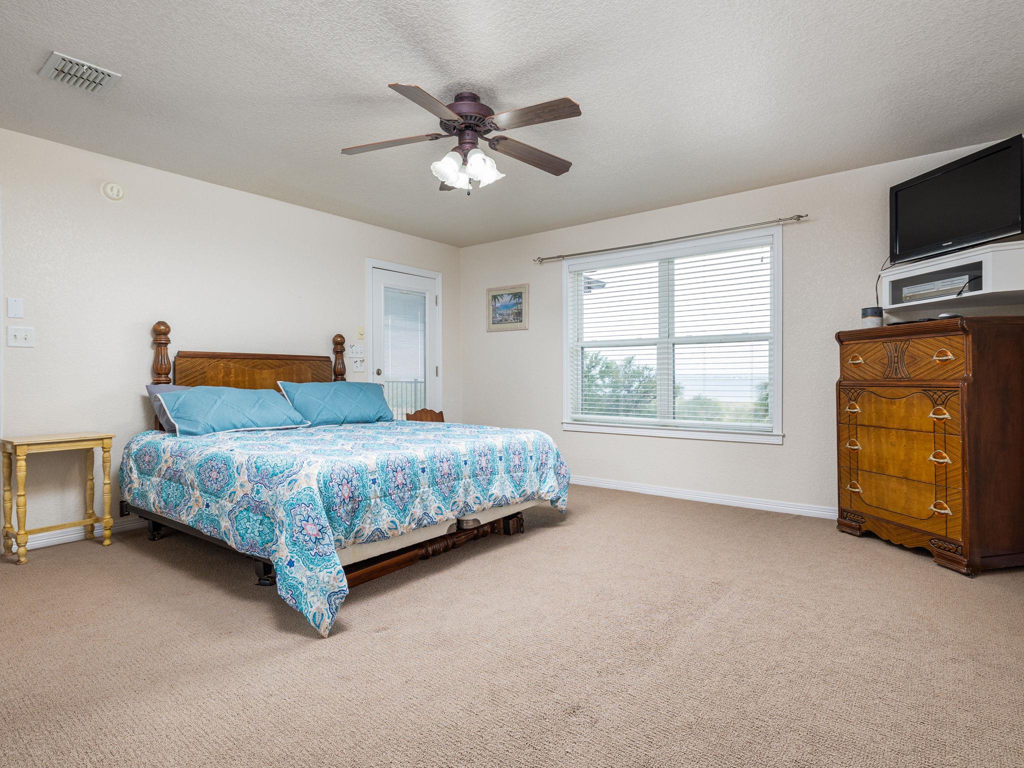 210 Lariat Lane, Burnet, TX 78611