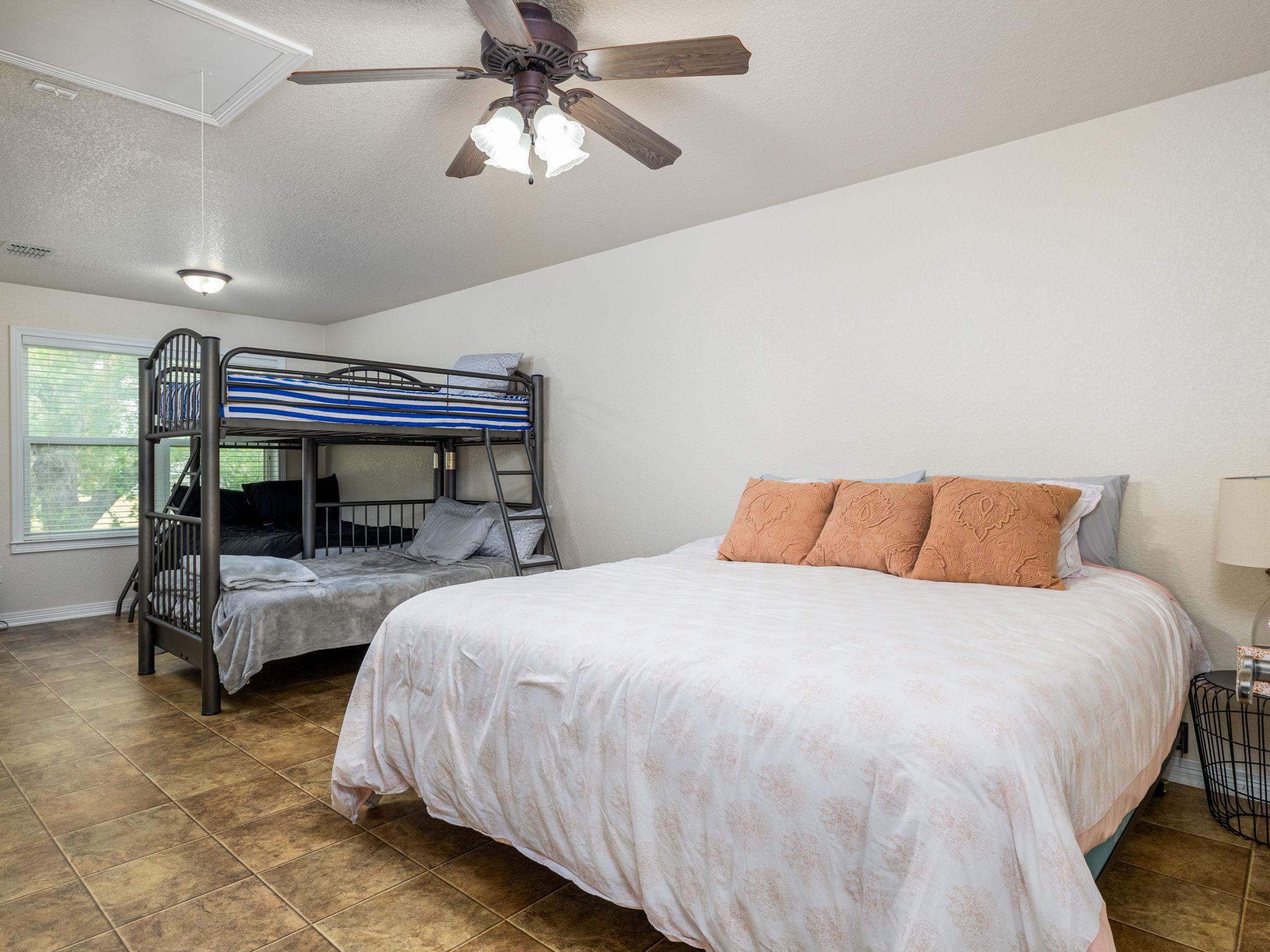 210 Lariat Lane, Burnet, TX 78611