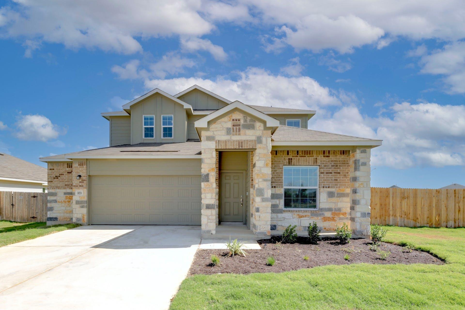 323 Mineral Springs Dr Dr, Kyle, TX 78640