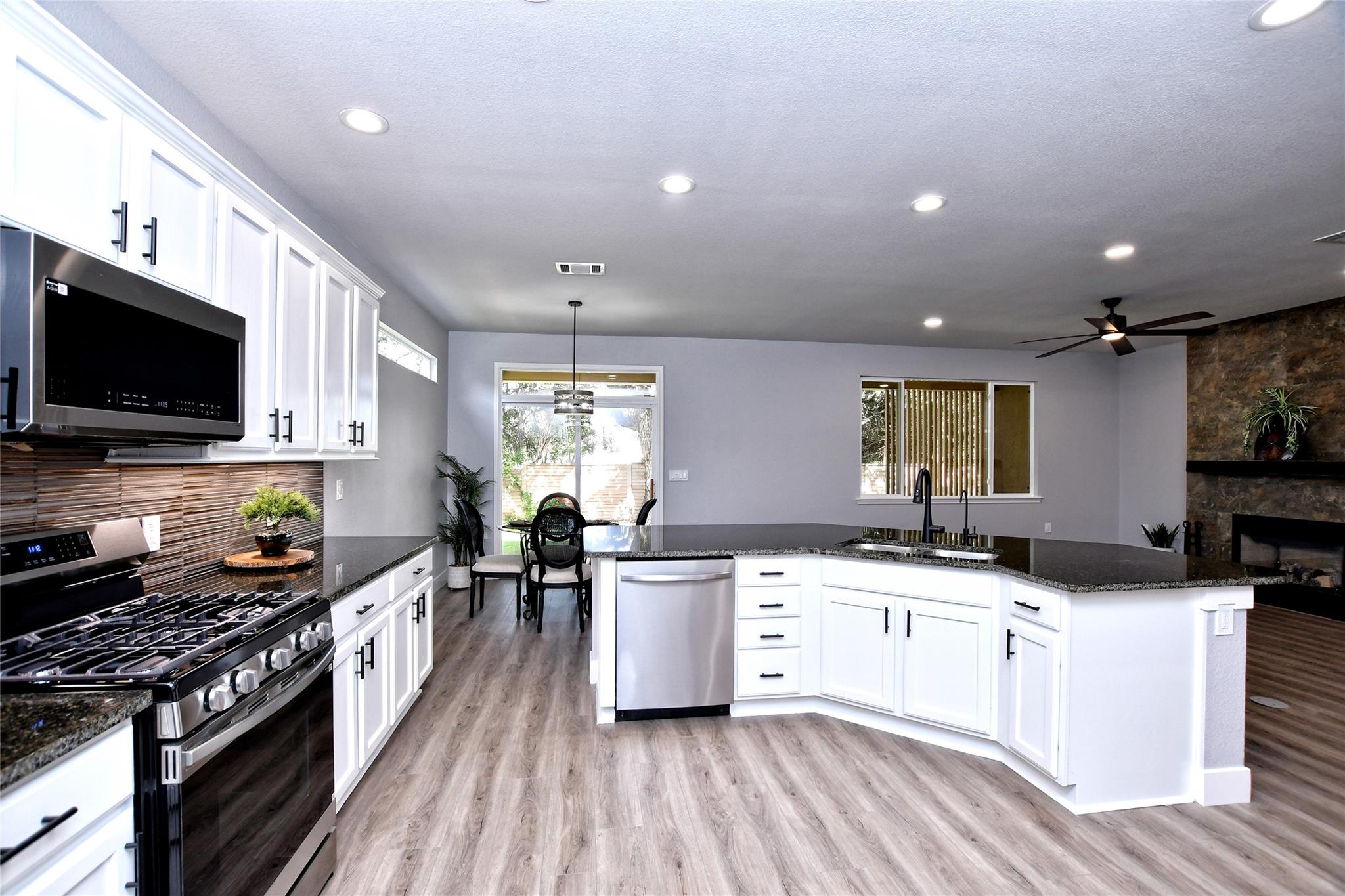 219 Red Poppy Trl, Georgetown, TX 78633
