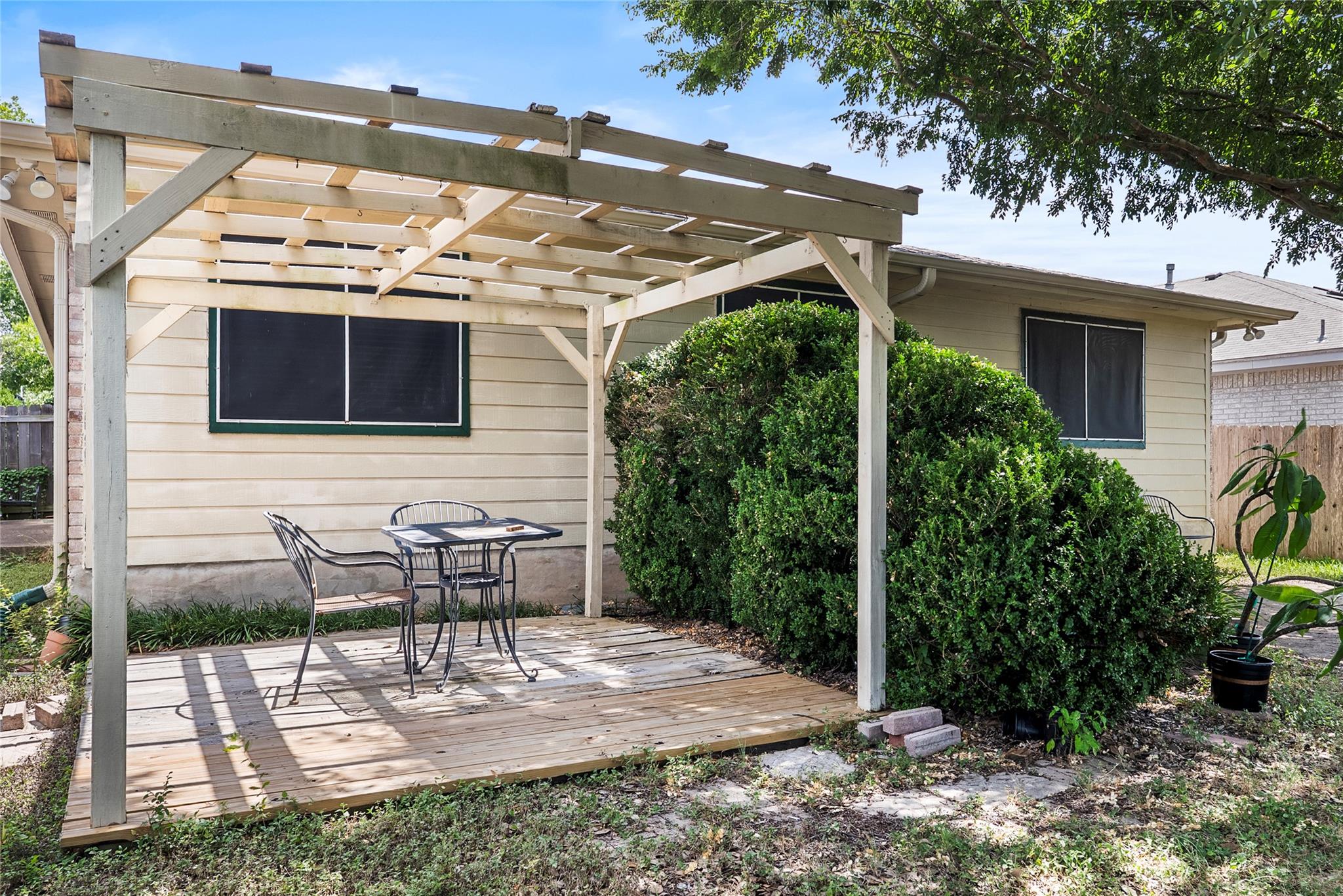 120 Shenandoah Trl, Elgin, TX 78621