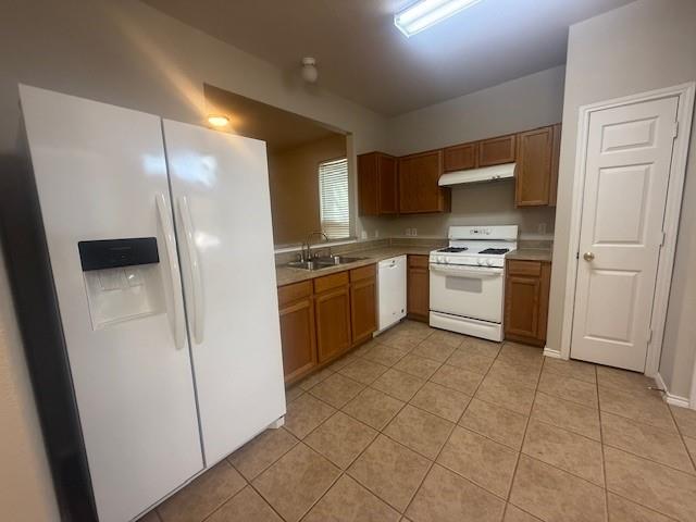 5689 Fergus # B, Kyle, TX 78640