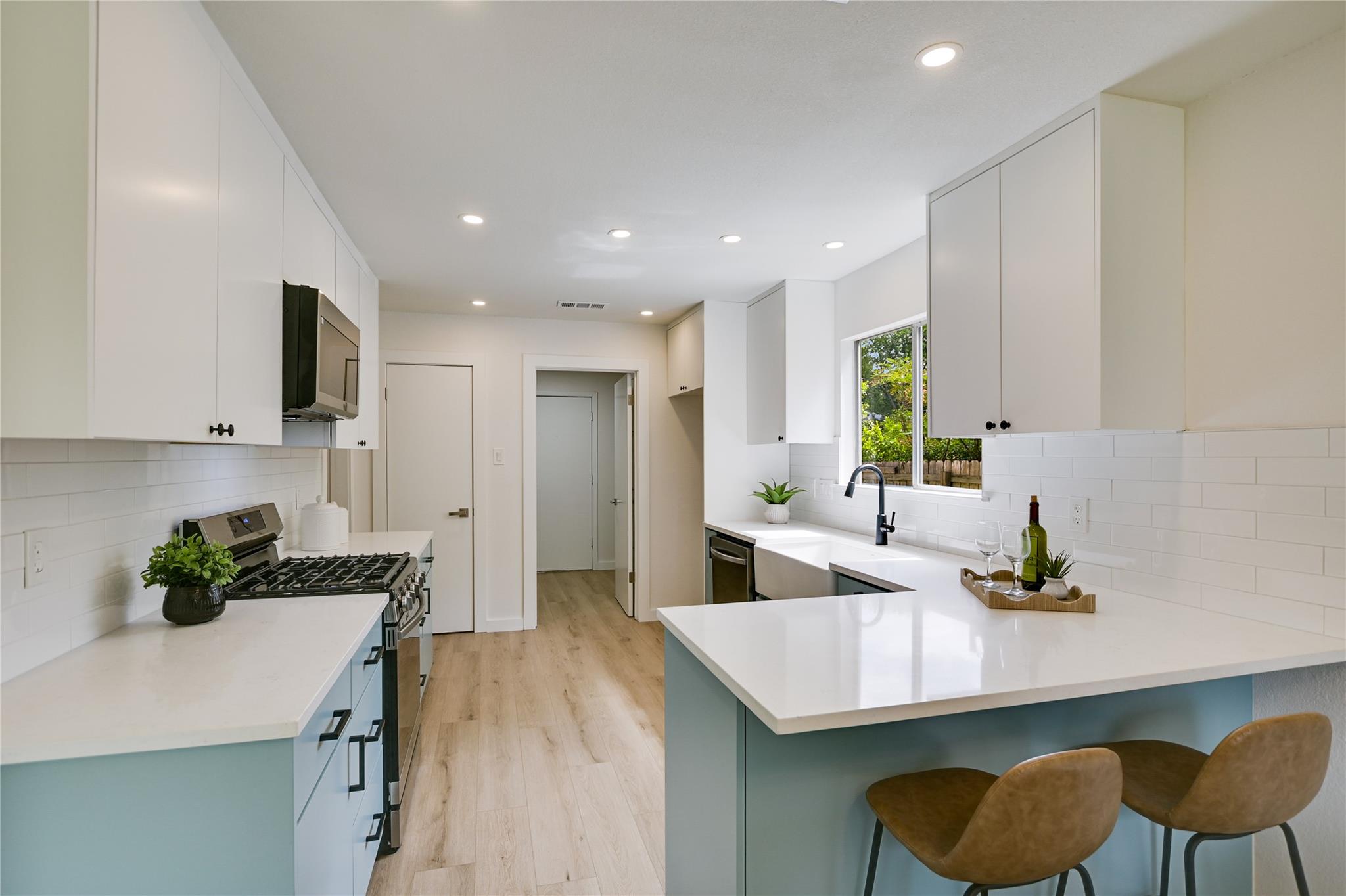 8103 Pilgrims Pl, Austin, TX 78759