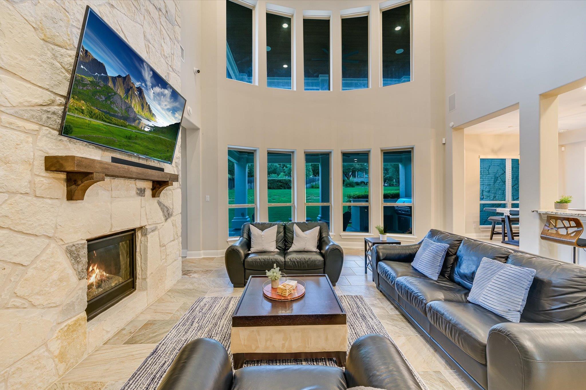 804 Rough Hollow Dr, Lakeway, TX 78734
