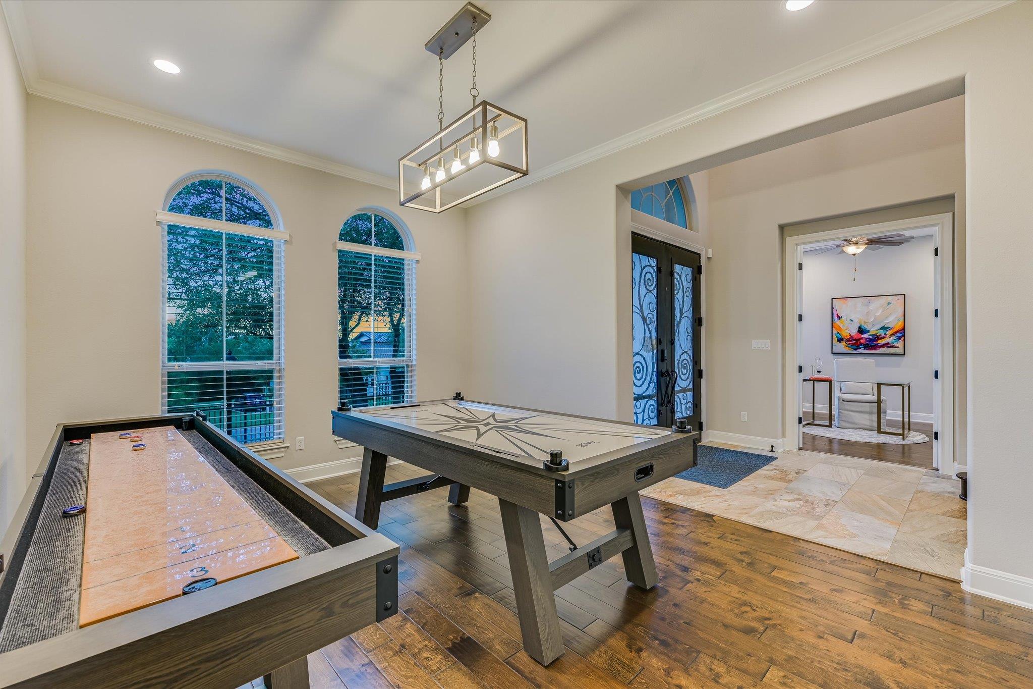 804 Rough Hollow Dr, Lakeway, TX 78734