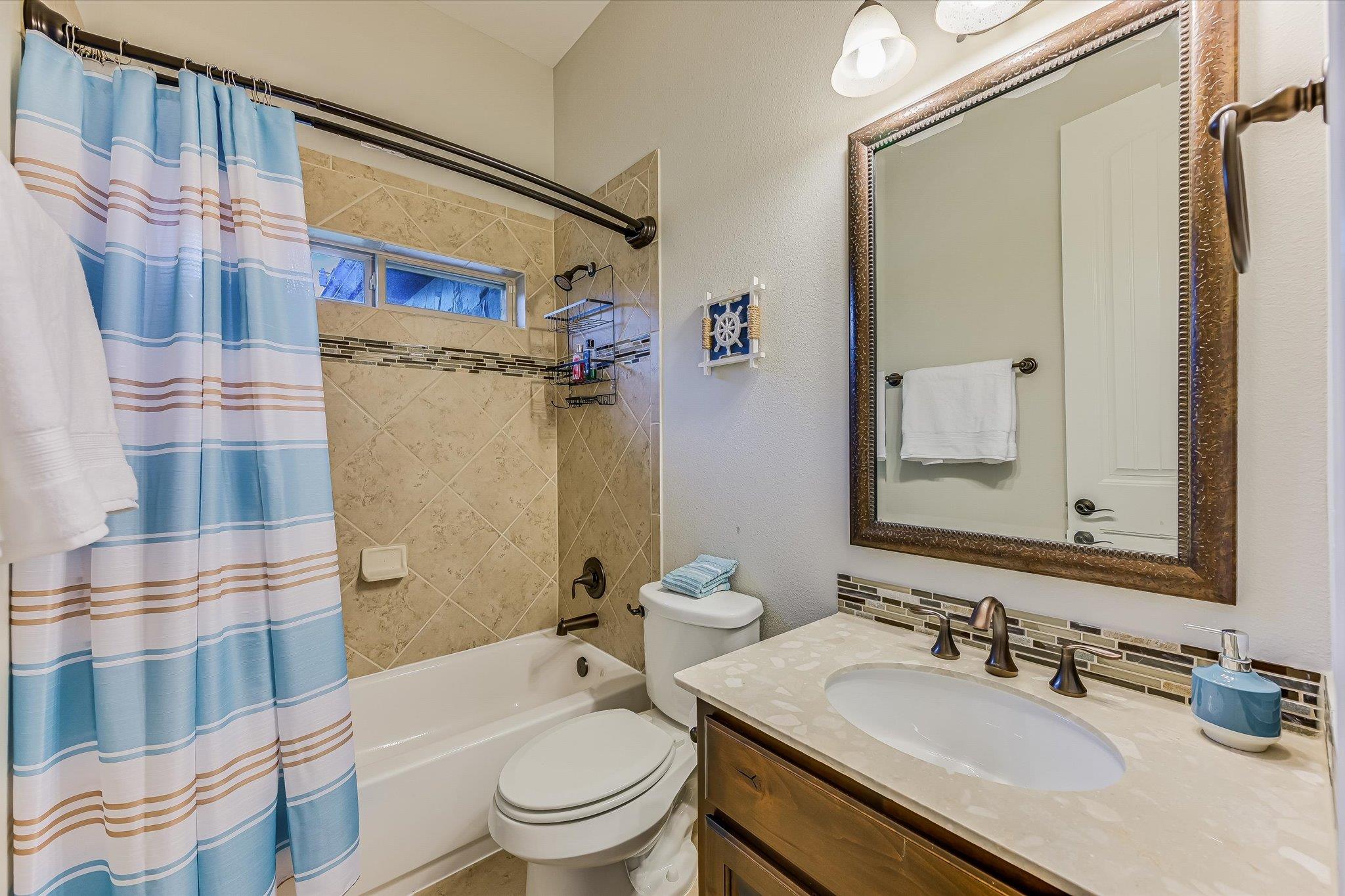 804 Rough Hollow Dr, Lakeway, TX 78734