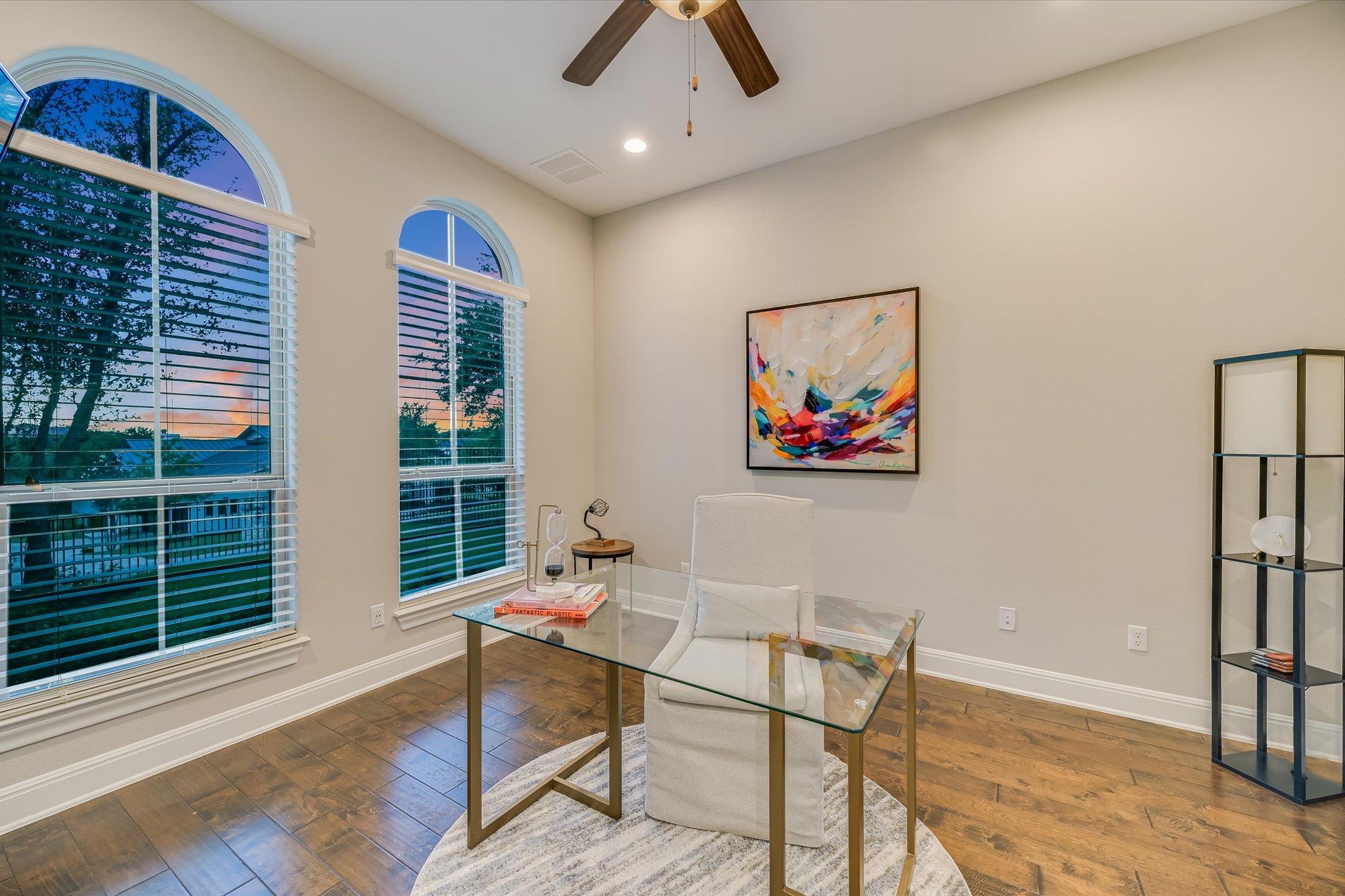 804 Rough Hollow Dr, Lakeway, TX 78734