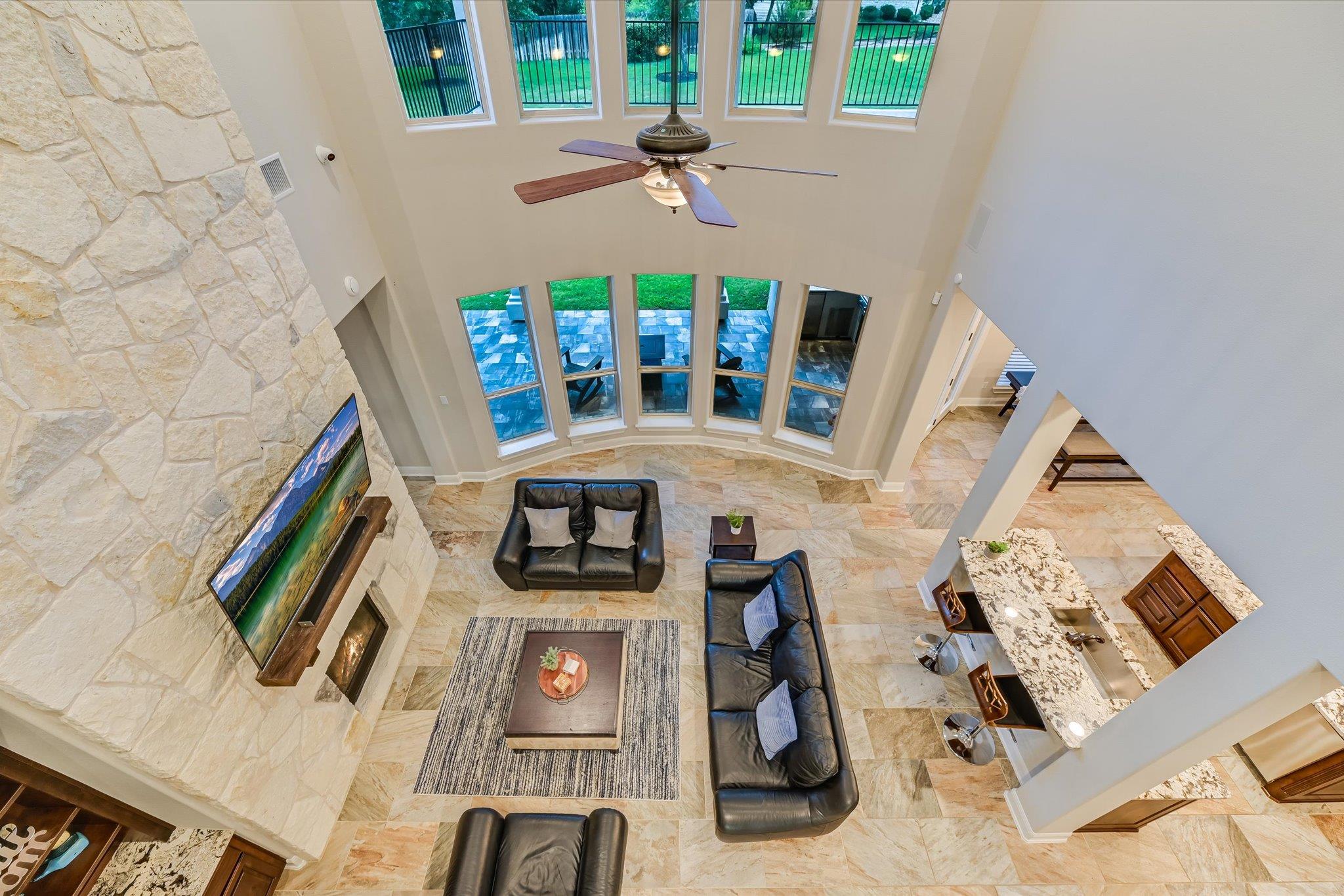804 Rough Hollow Dr, Lakeway, TX 78734