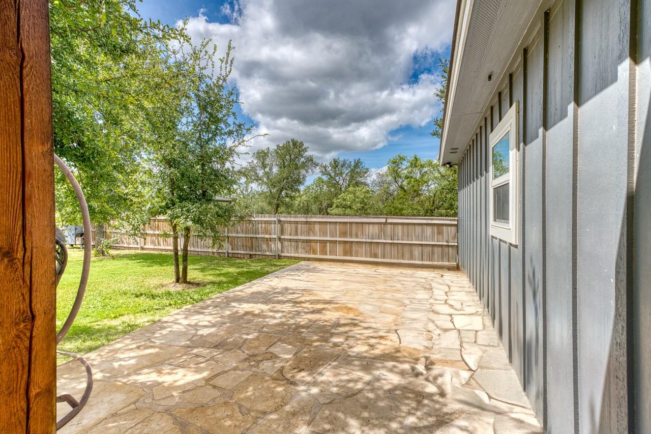 1306 Prairie Creek Dr, Marble Falls, TX 78654