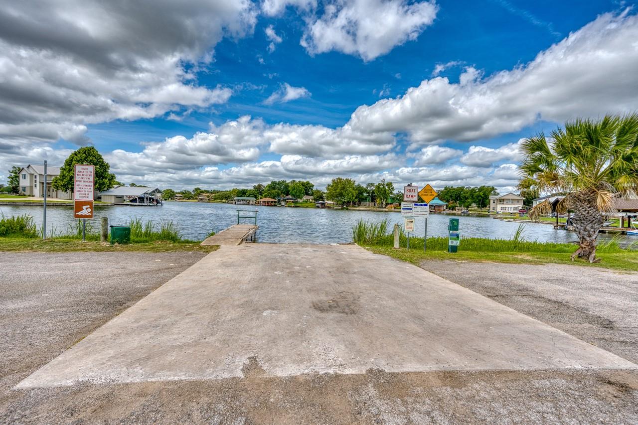 1306 Prairie Creek Dr, Marble Falls, TX 78654