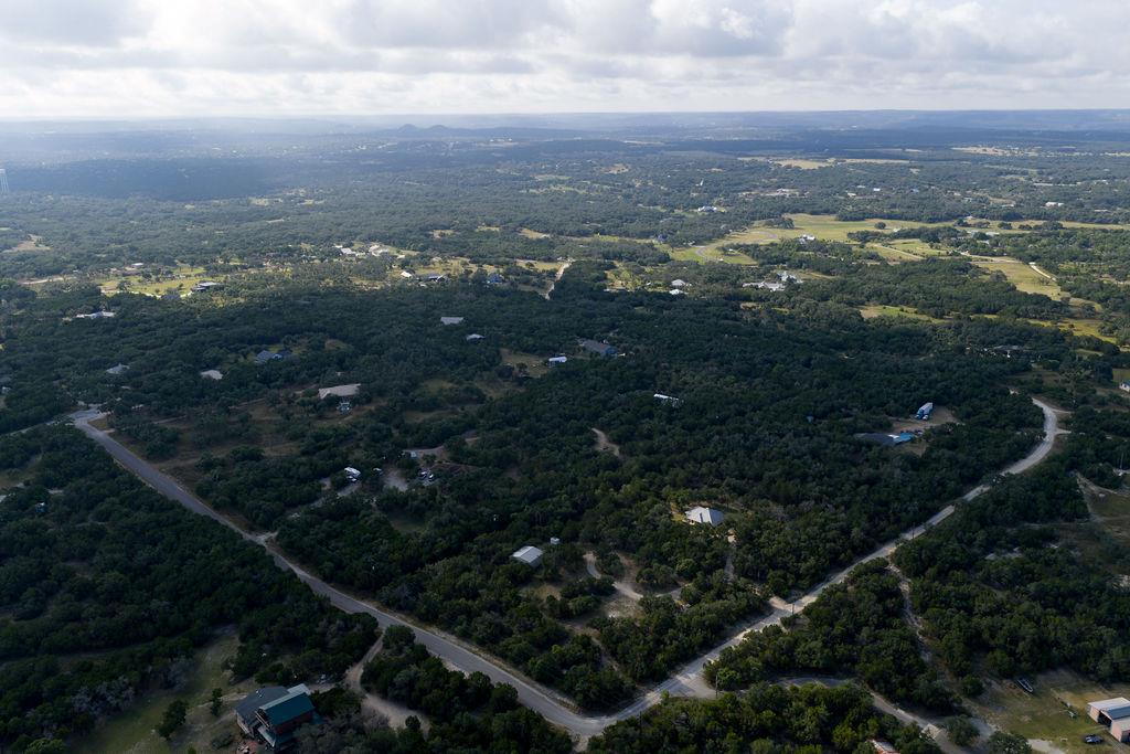 300 Round Rock Rd, Wimberley, TX 78676