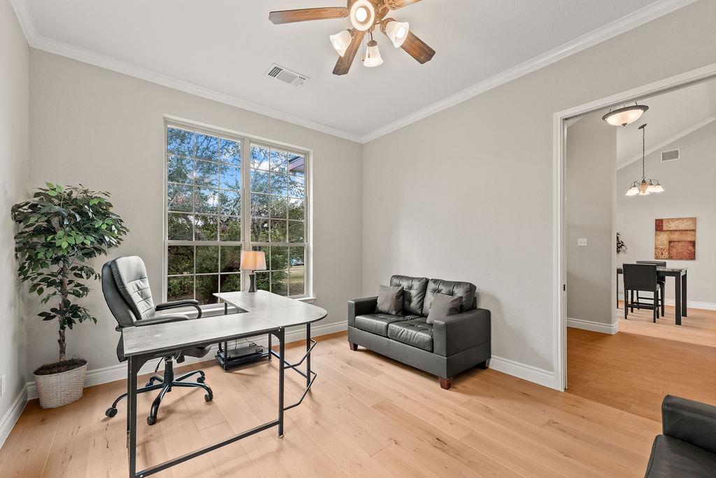 300 Round Rock Rd, Wimberley, TX 78676