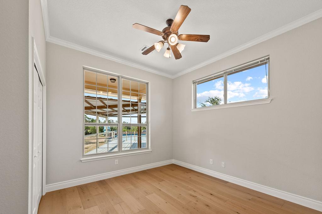 300 Round Rock Rd, Wimberley, TX 78676