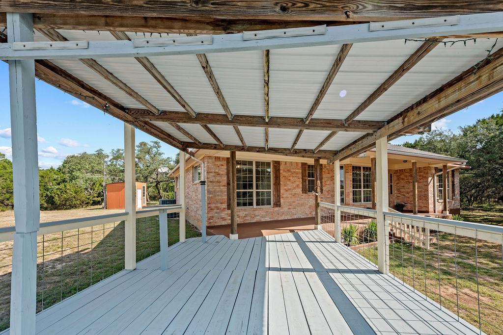 300 Round Rock Rd, Wimberley, TX 78676