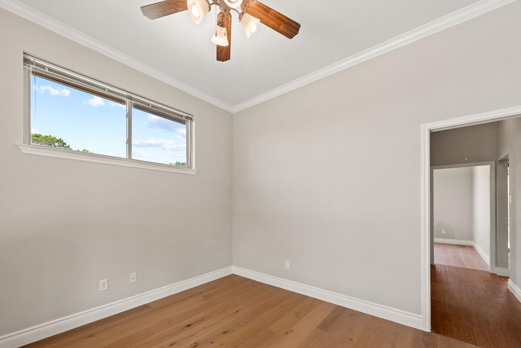 300 Round Rock Rd, Wimberley, TX 78676