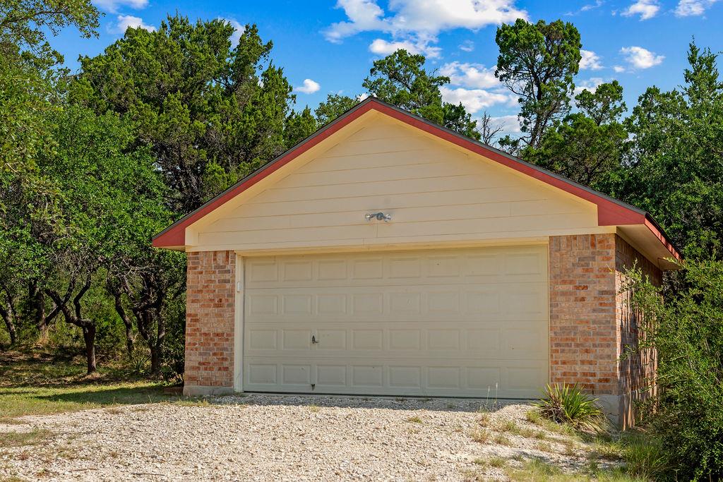 300 Round Rock Rd, Wimberley, TX 78676