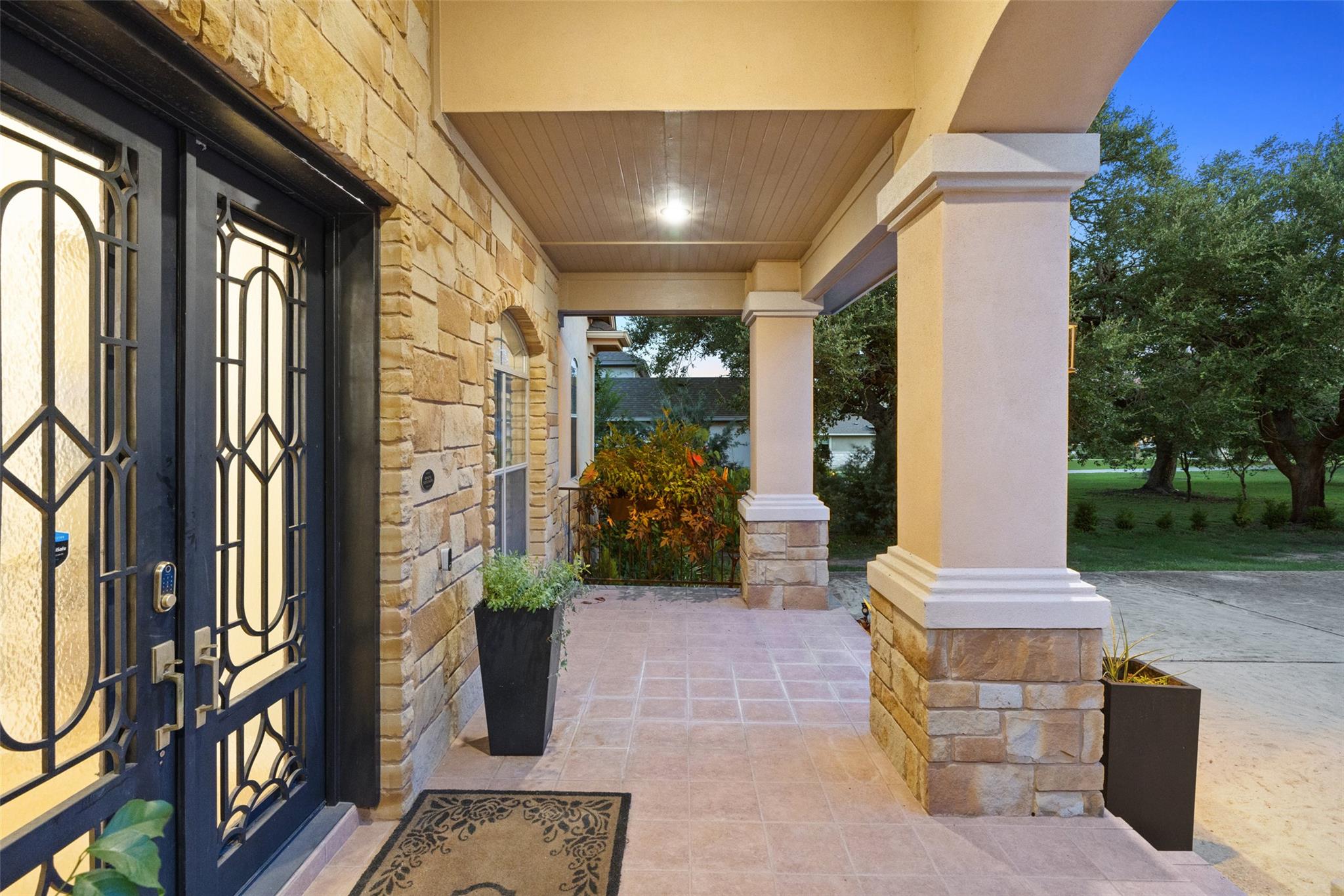 10298 Brangus Rd, Driftwood, TX 78619