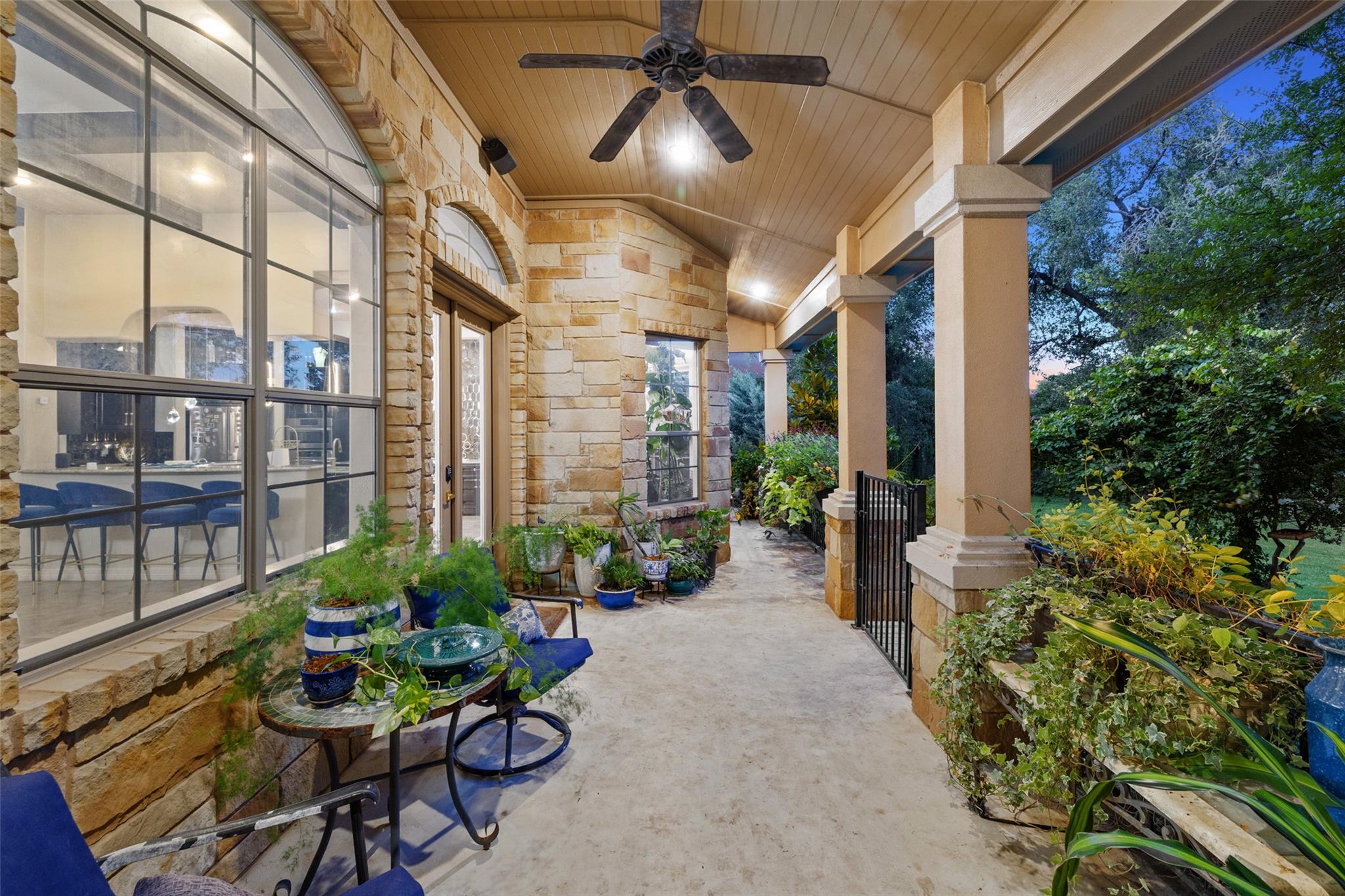 10298 Brangus Rd, Driftwood, TX 78619