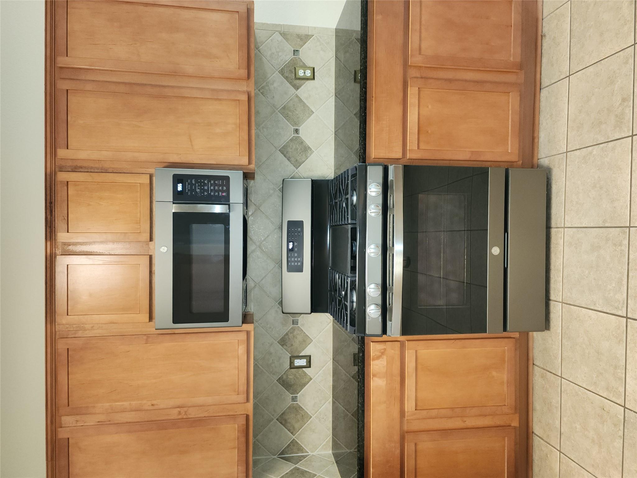 103 Hal Sutton Cv, Round Rock, TX 78664