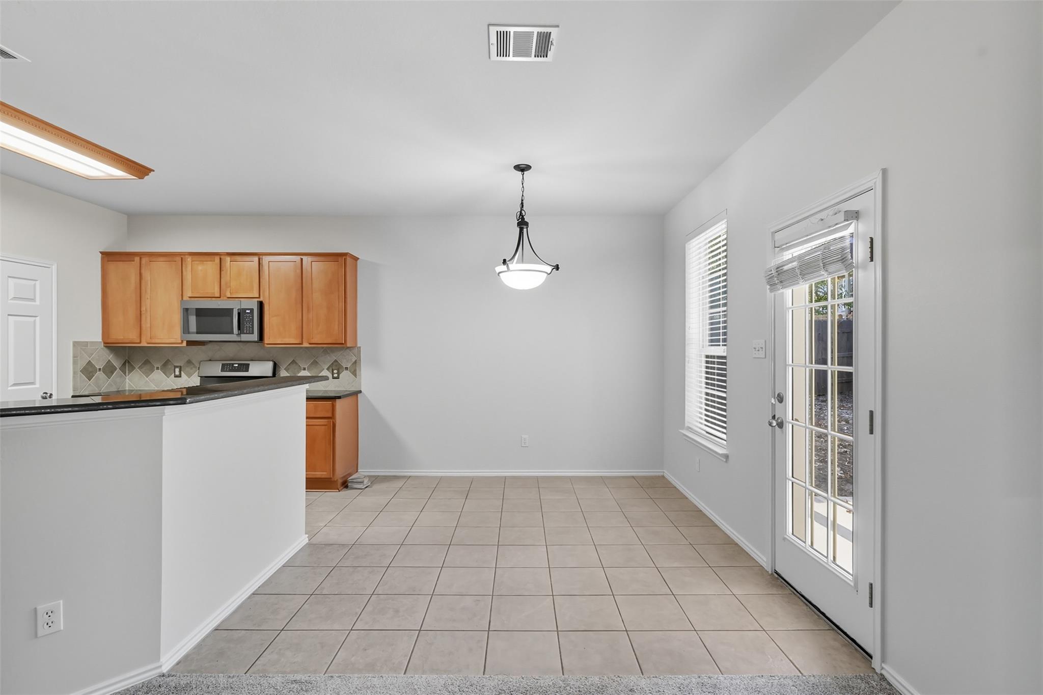 103 Hal Sutton Cv, Round Rock, TX 78664