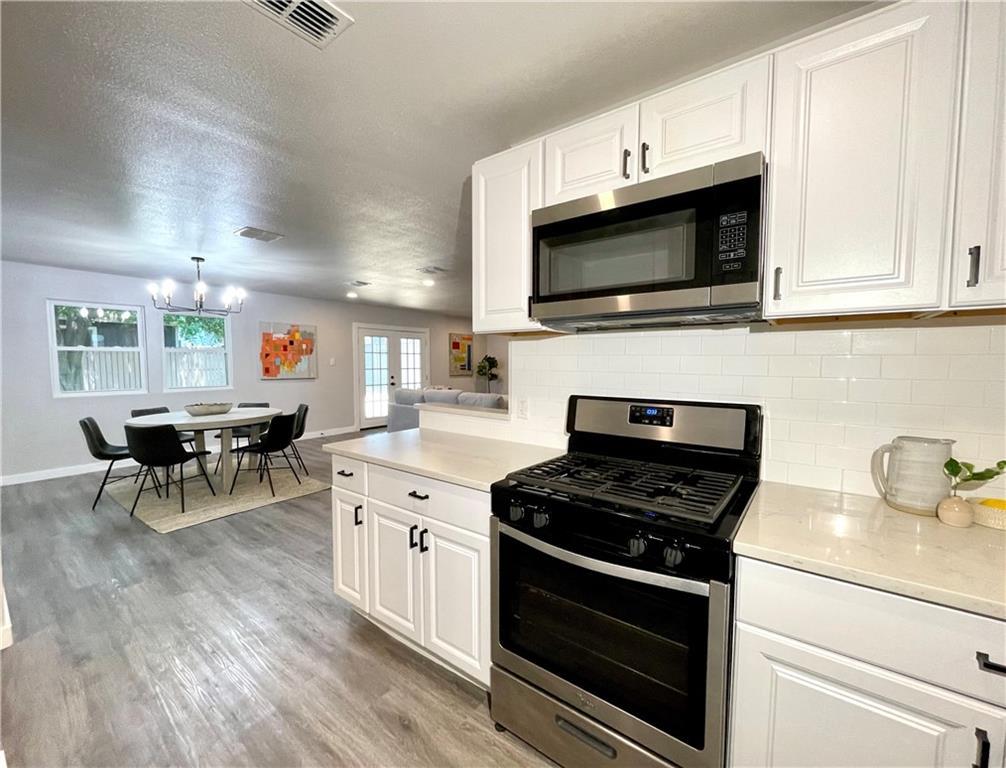 1737 Cricket Hollow Dr, Austin, TX 78758