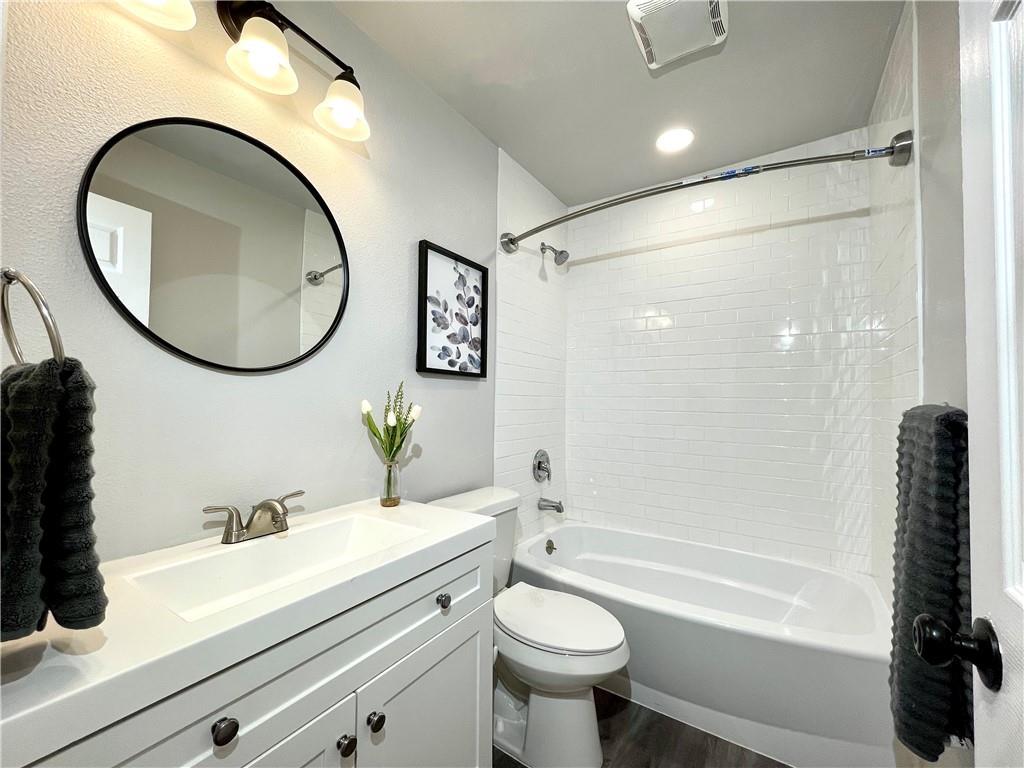 1737 Cricket Hollow Dr, Austin, TX 78758