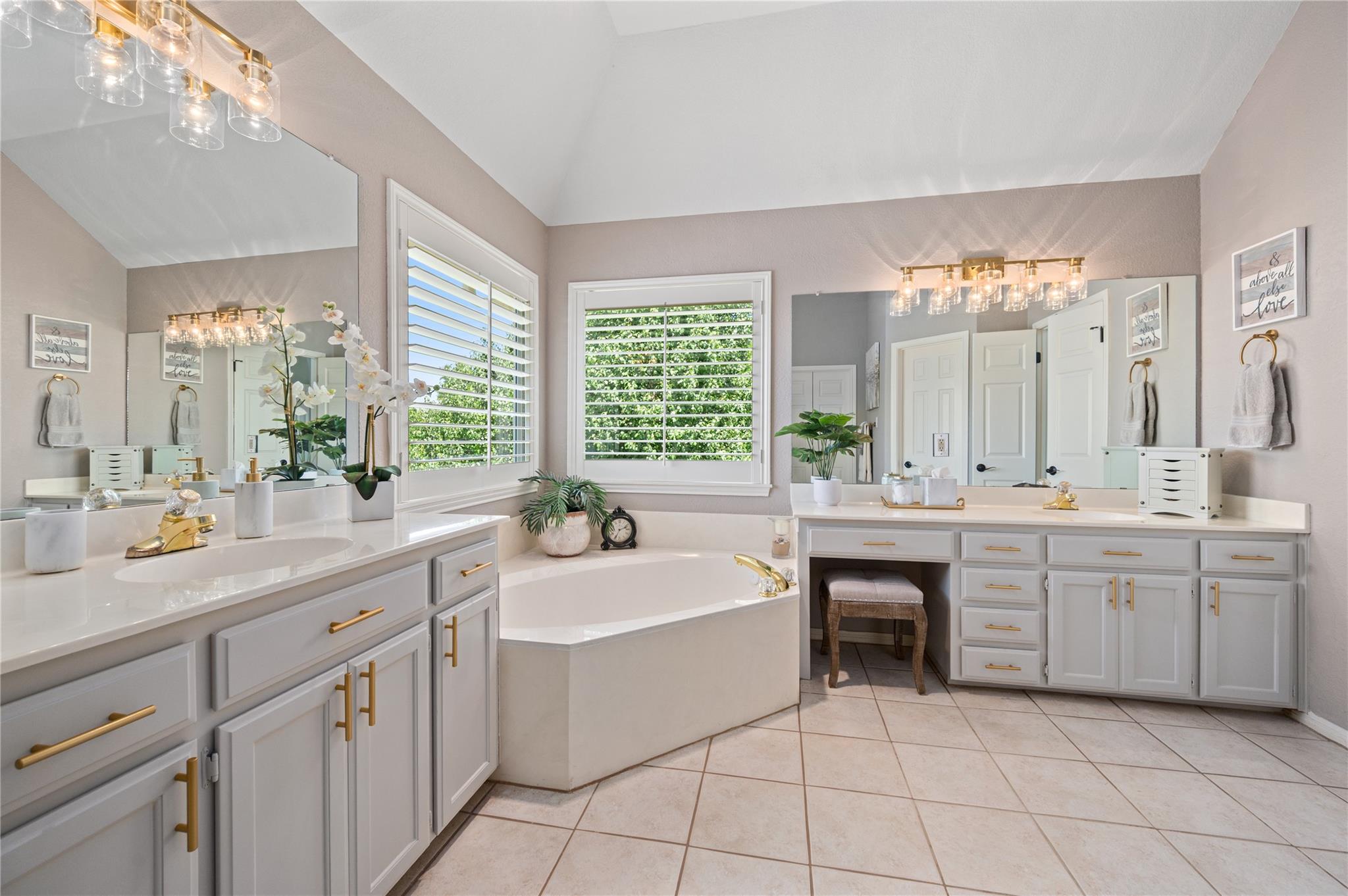 5413 Merrywing Cir, Austin, TX 78730