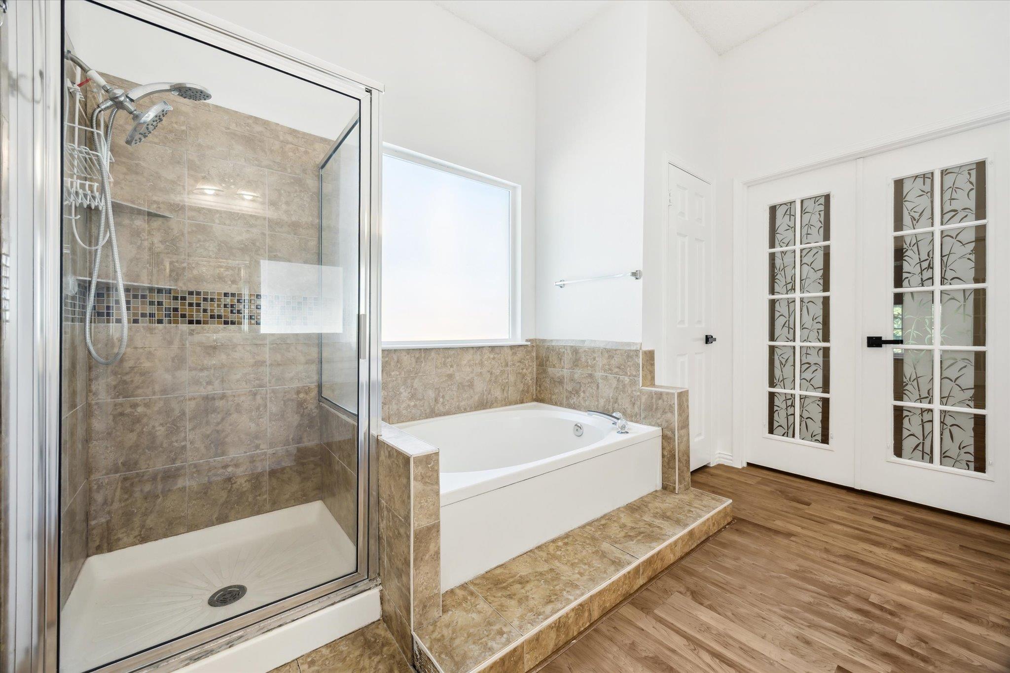 1102 Crestview St, Round Rock, TX 78681