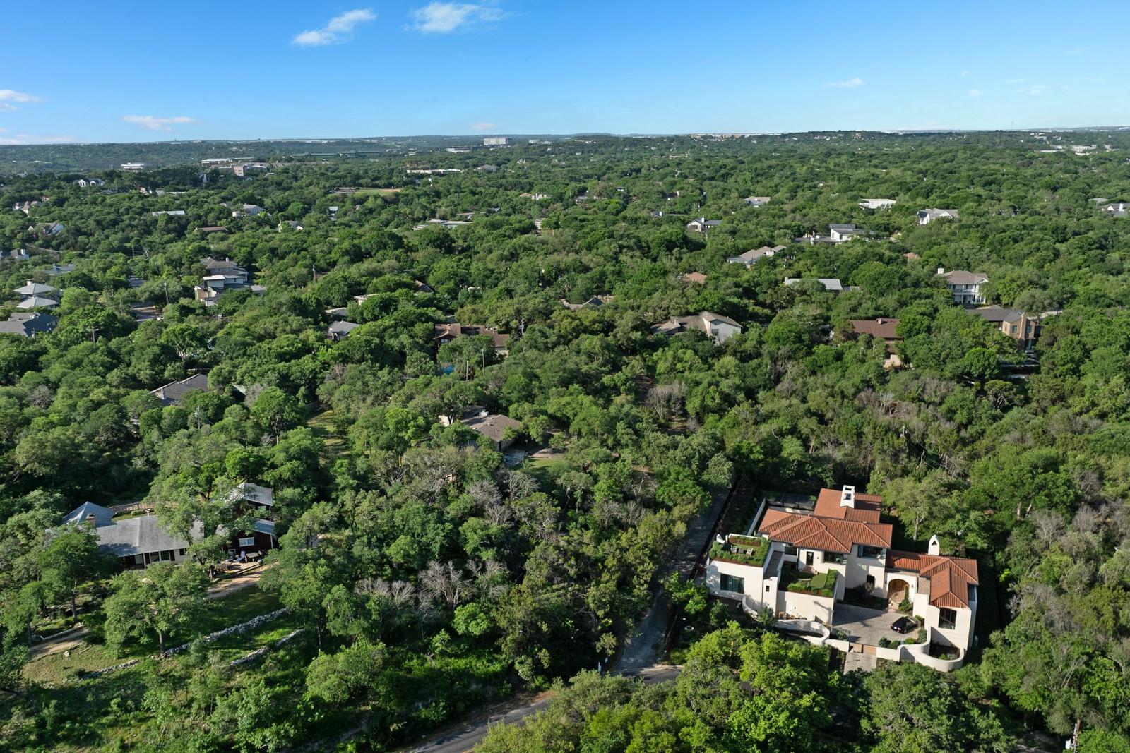 2 Chris Cv, Austin, TX 78746