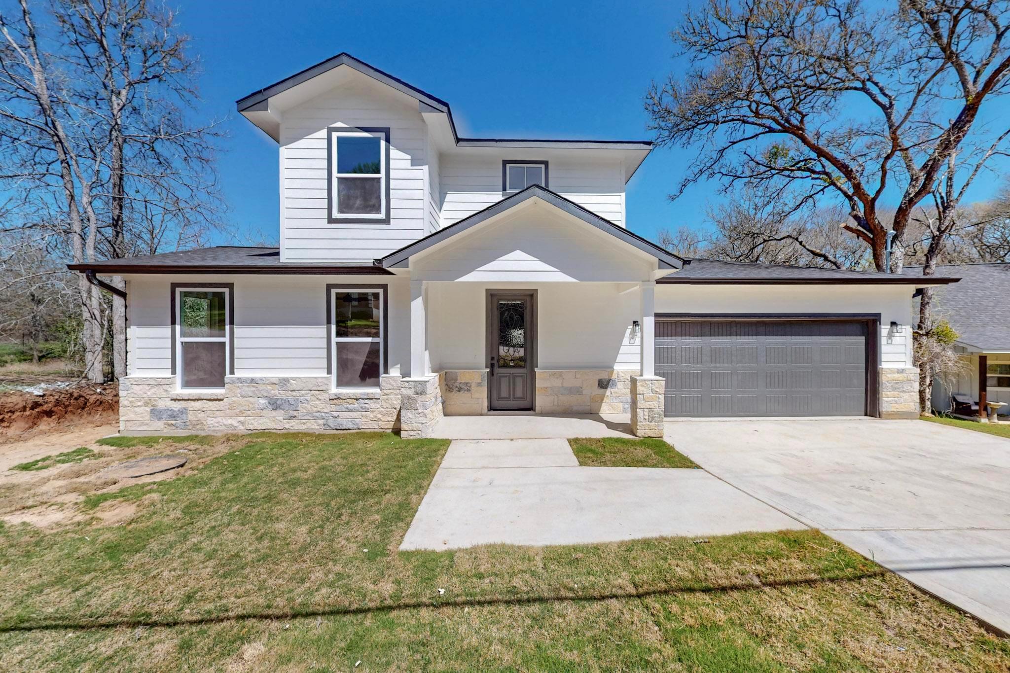 176 Kaelepulu Dr, Bastrop, TX 78602