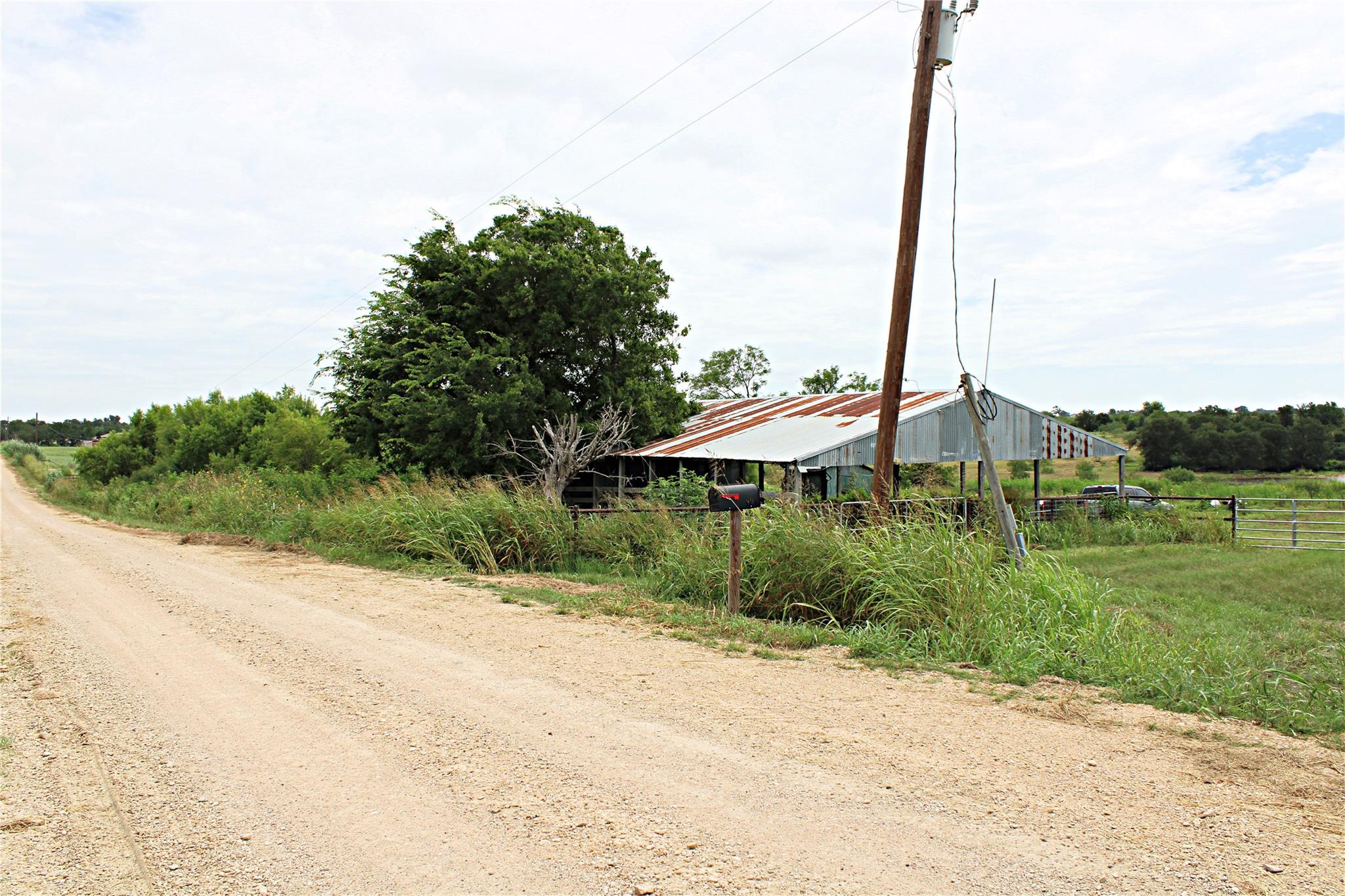 401 County Road 213, Cameron, TX 76520