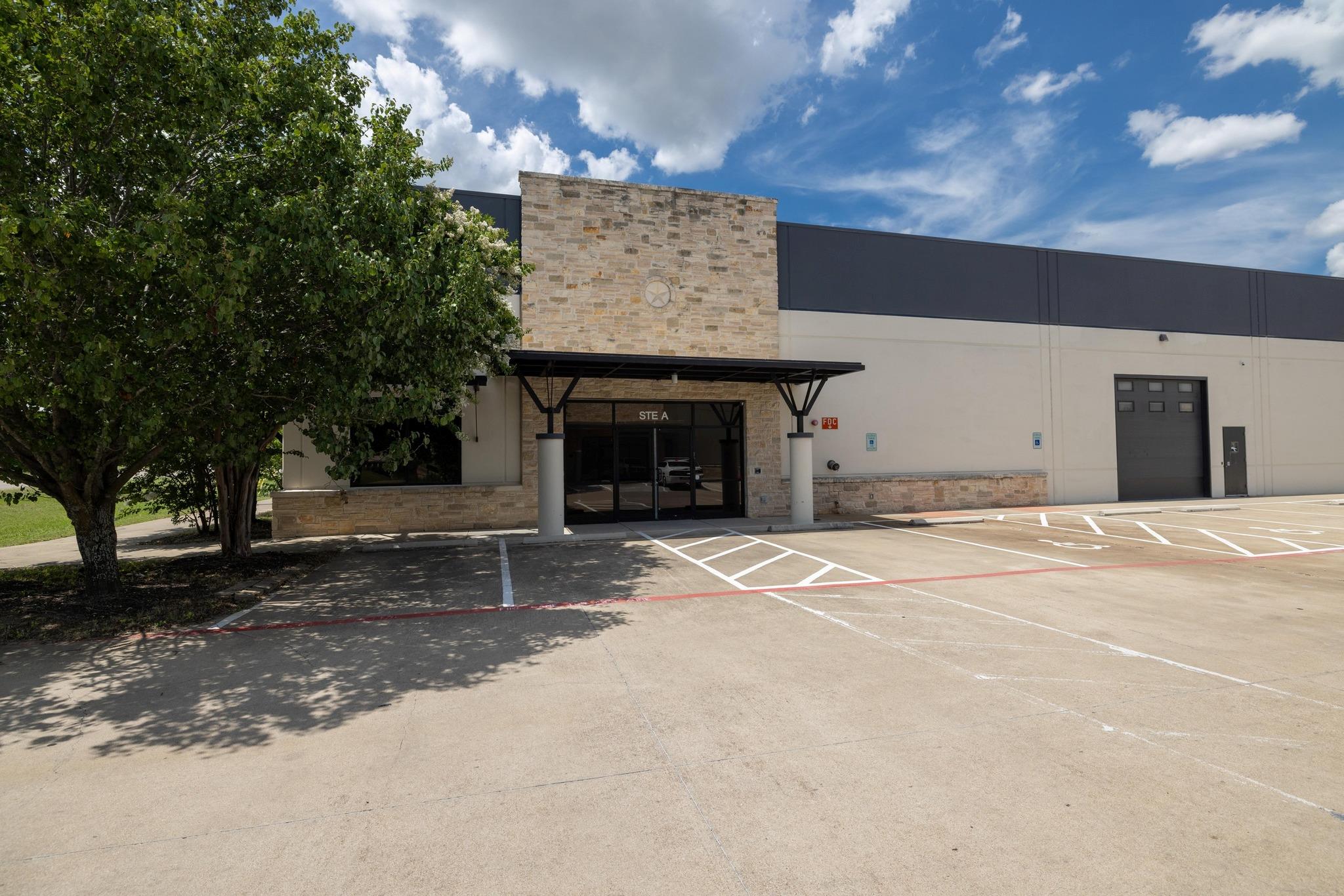 190 N Bagdad Rd, Leander, TX 78641