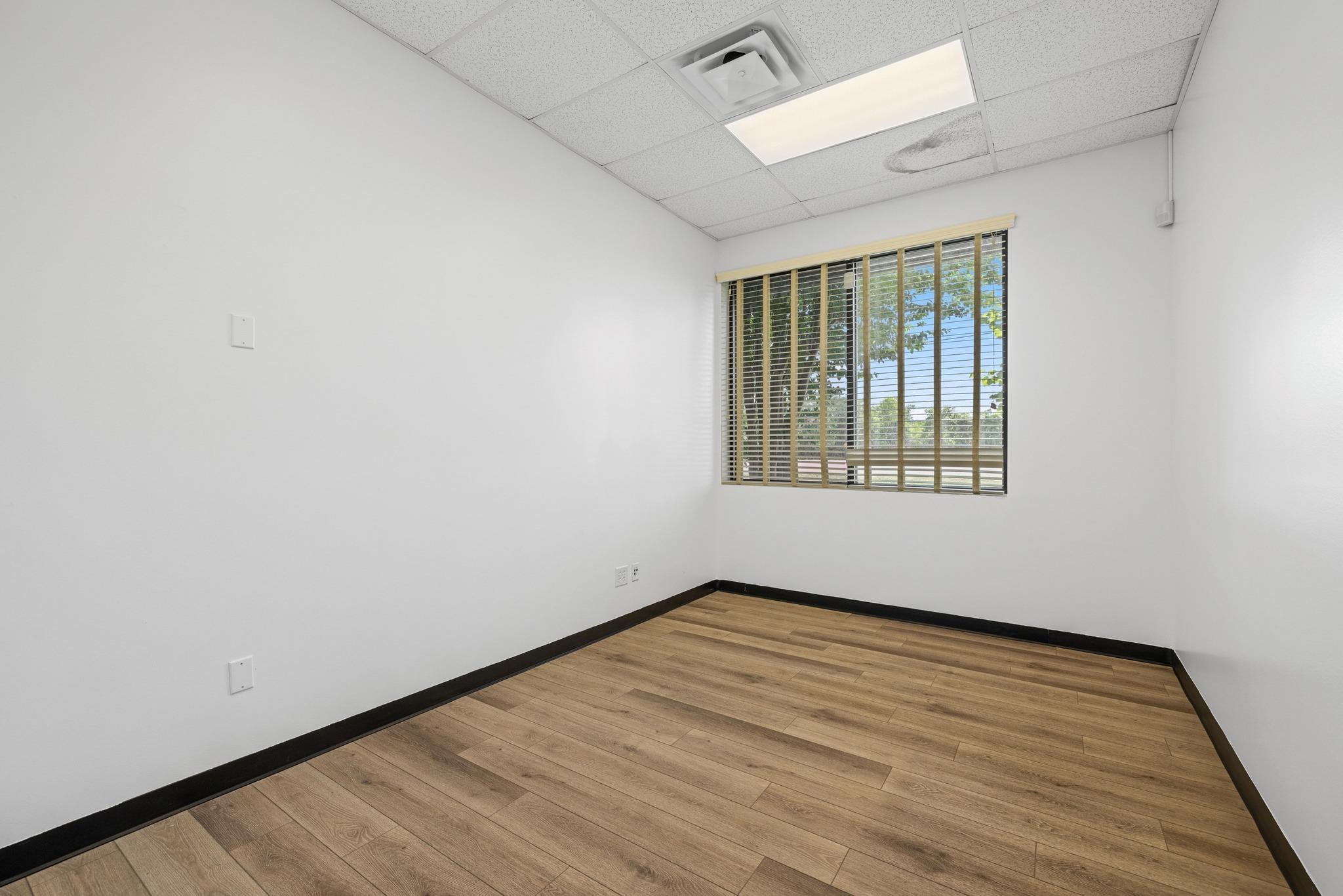 190 N Bagdad Rd, Leander, TX 78641