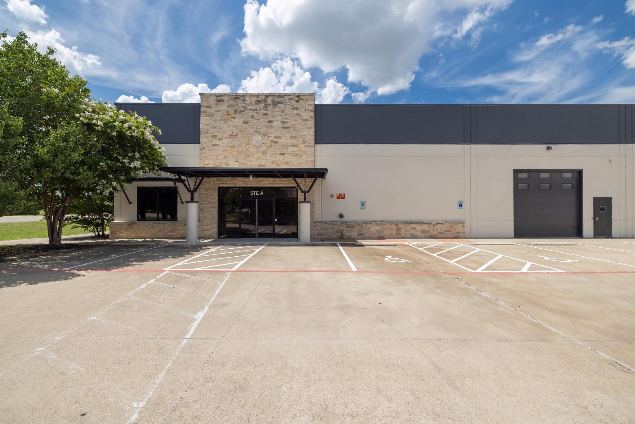 190 N Bagdad Rd, Leander, TX 78641