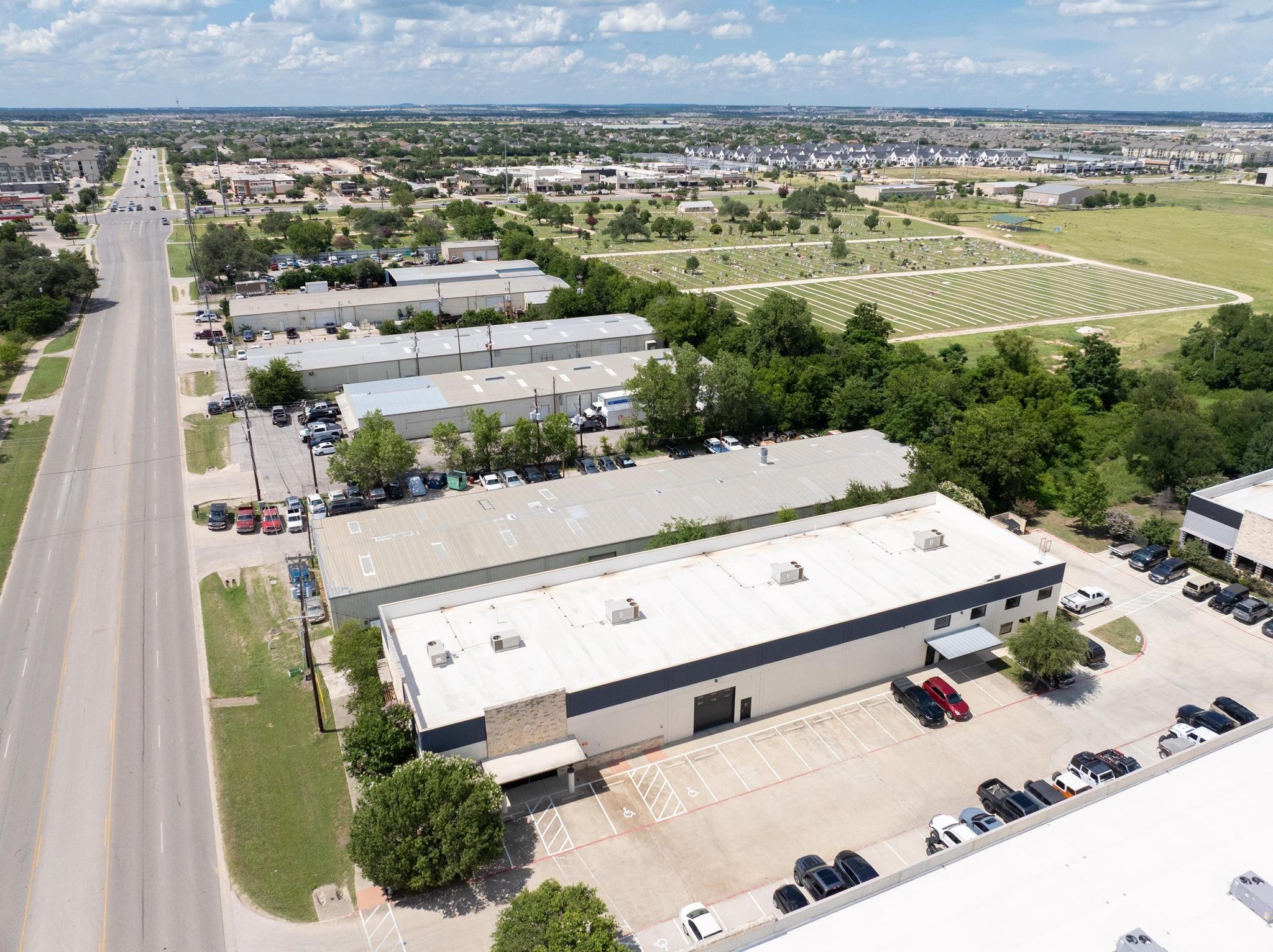 190 N Bagdad Rd, Leander, TX 78641