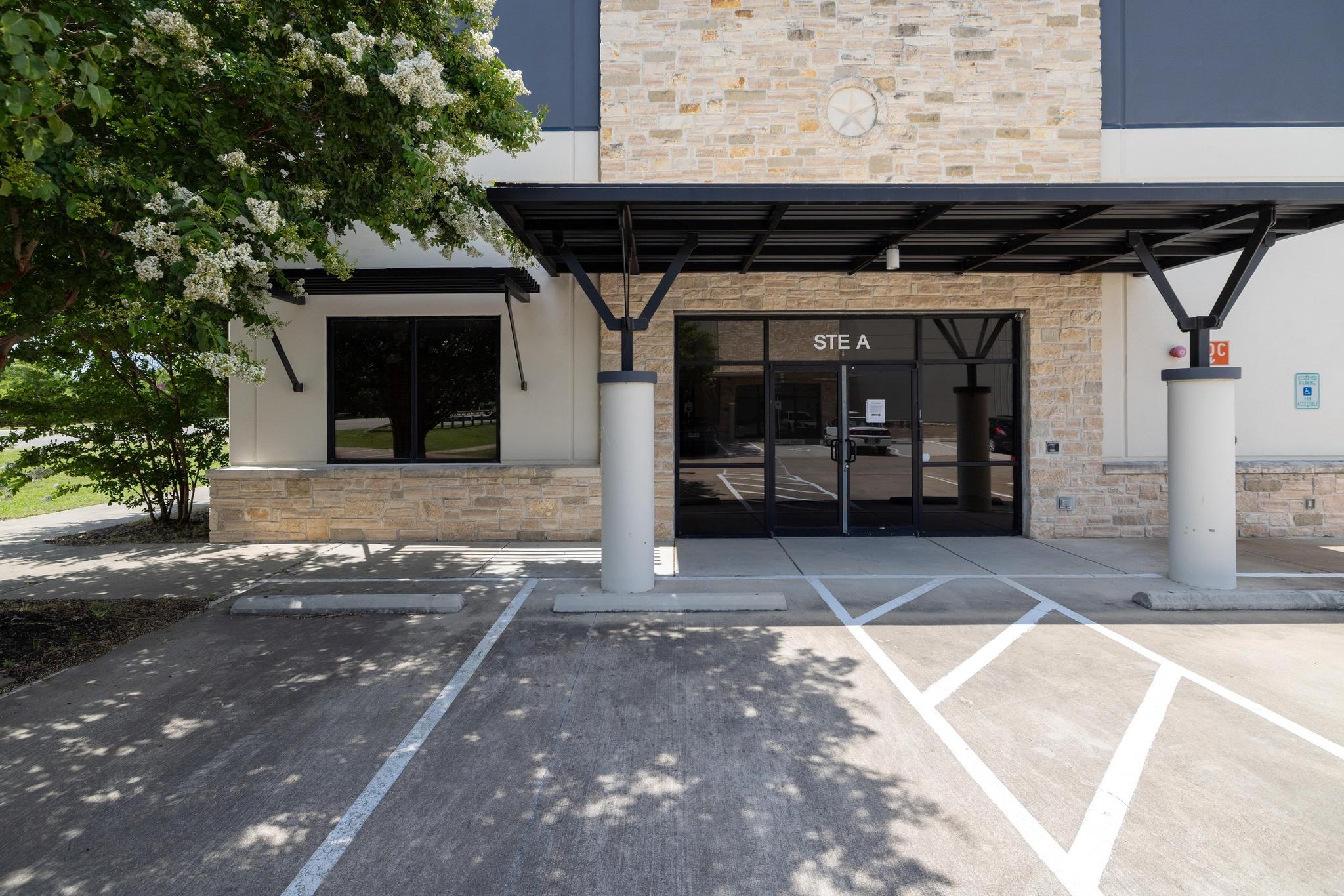 190 N Bagdad Rd, Leander, TX 78641
