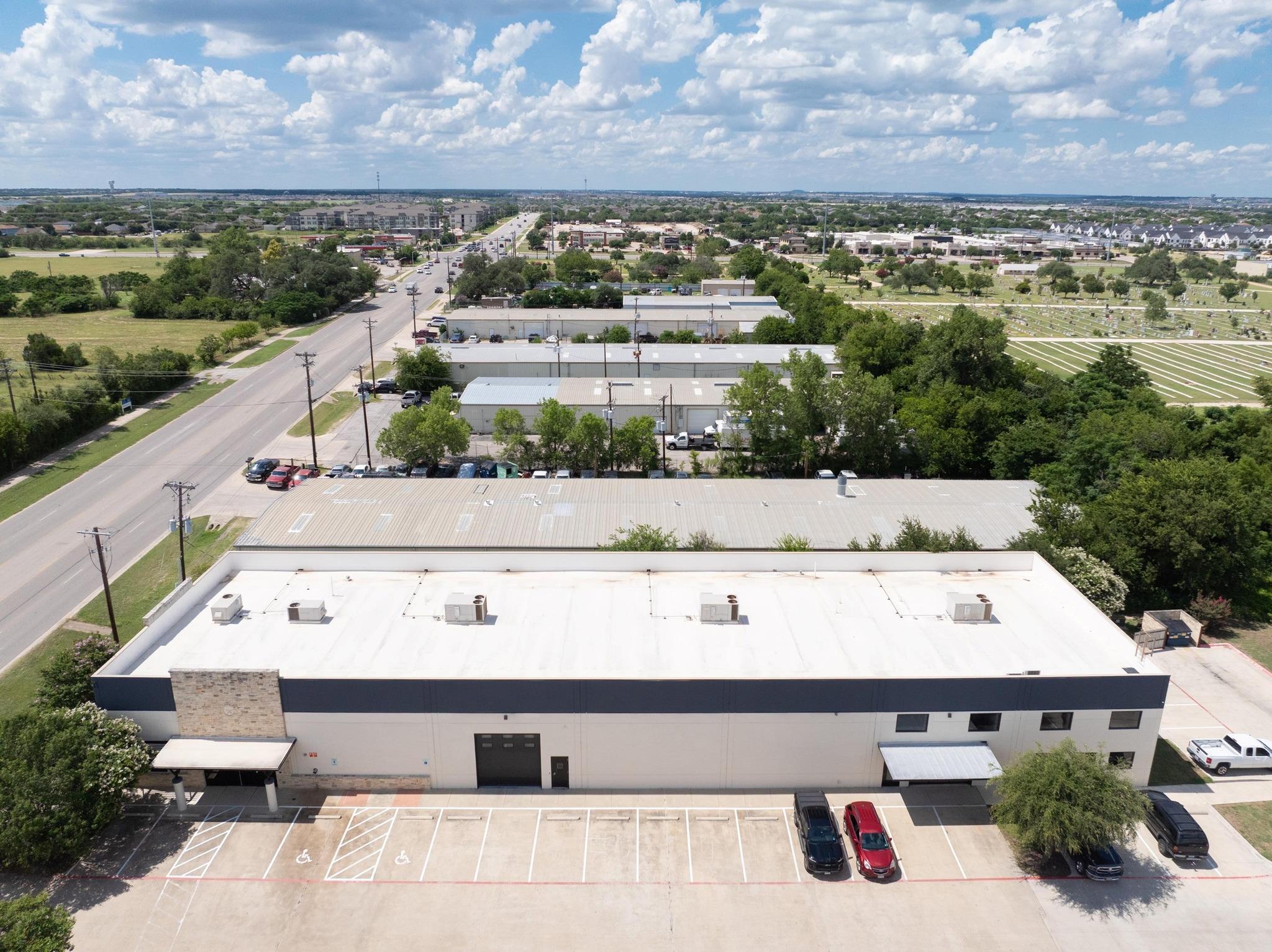 190 N Bagdad Rd, Leander, TX 78641