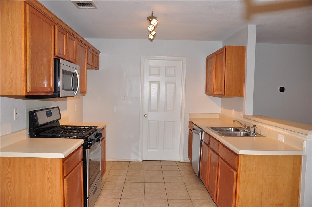 1118 Pine Portage Loop, Leander, TX 78641